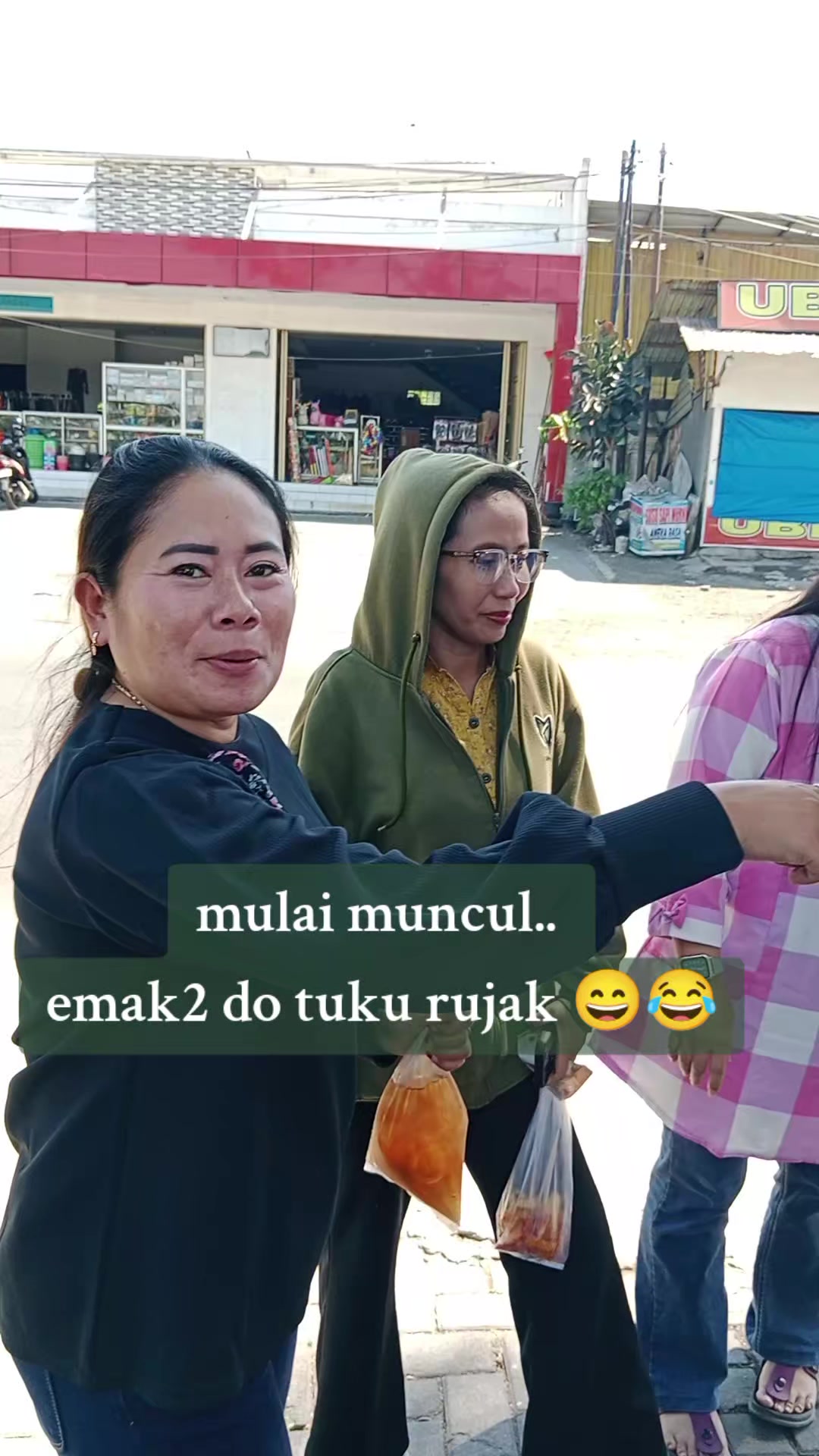 @🧡💙ERMAWATI 🧡💙