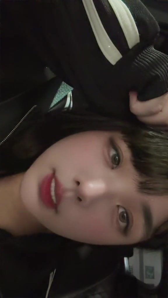 @りな