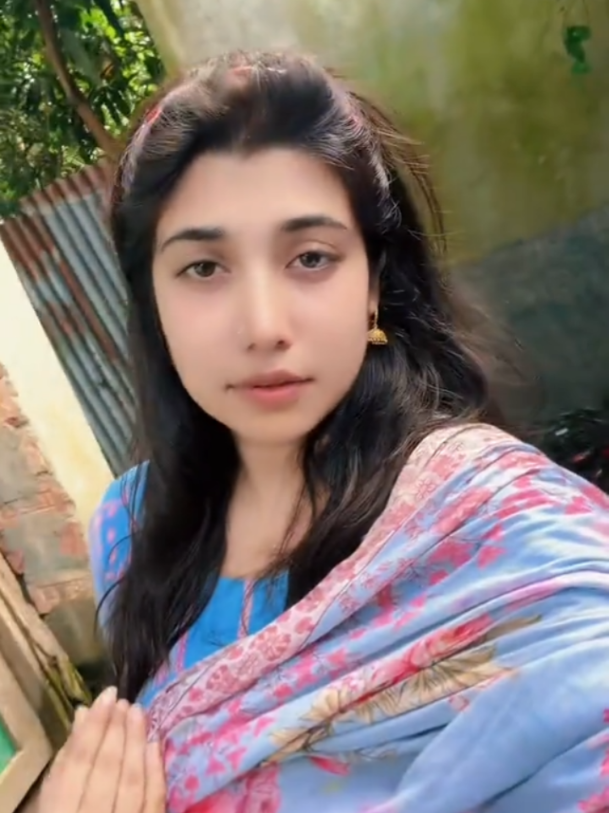 @QueenGirl🌸Anamika