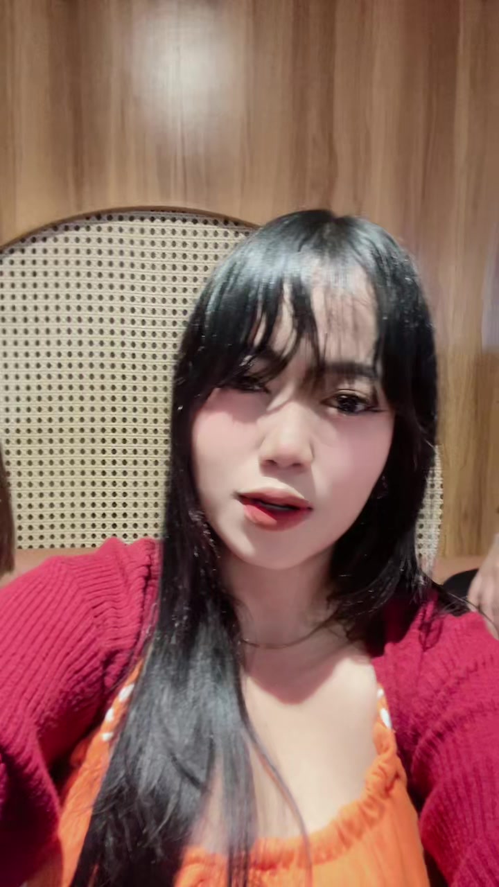 @KimHouy-គីម ហួយ💜