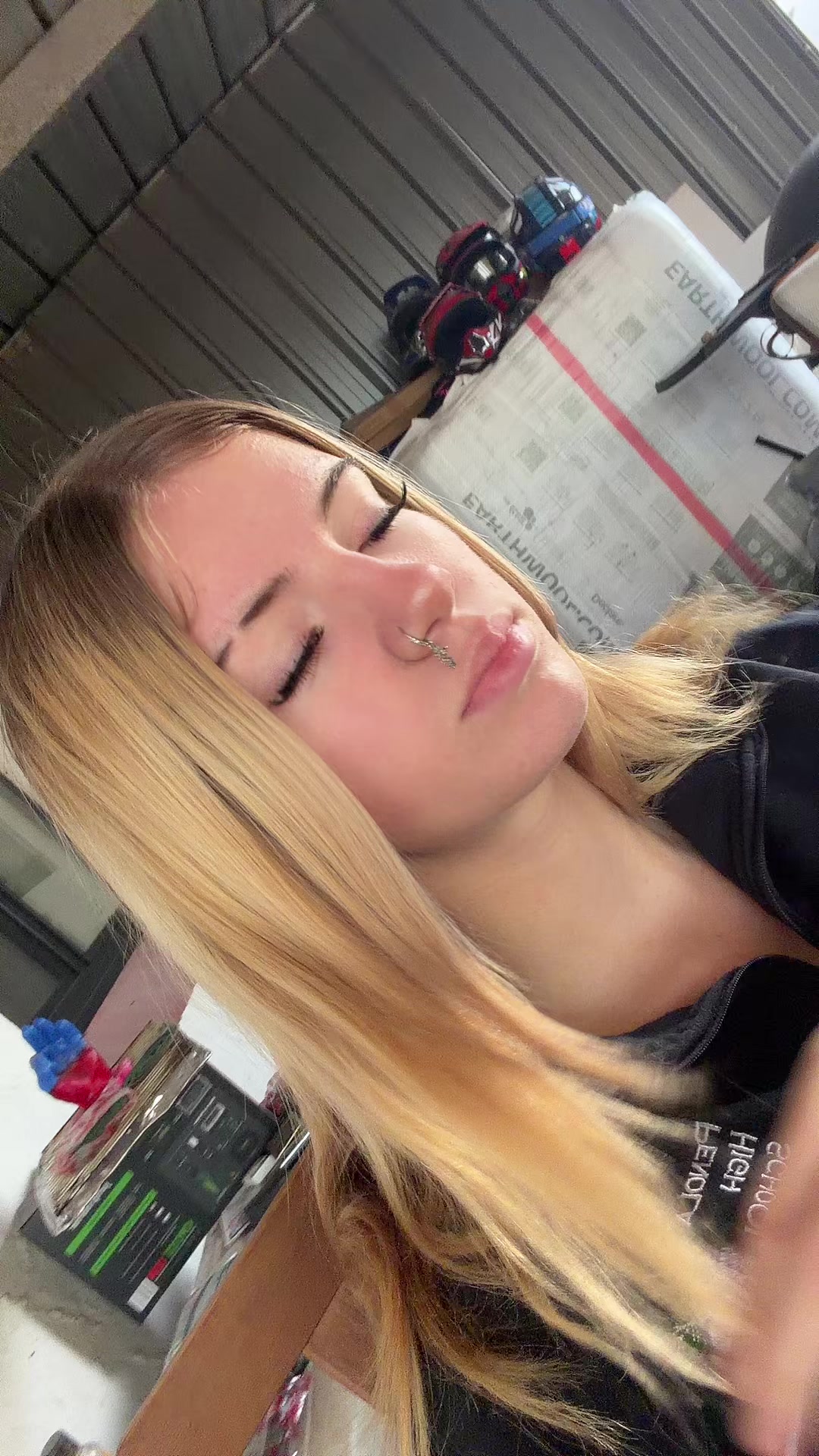 @mon