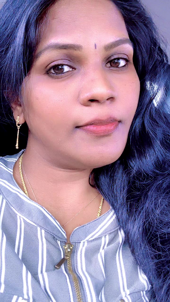 @GaYaThRI❤️ MaNiKAnDaN ❤️🇨🇦☃️