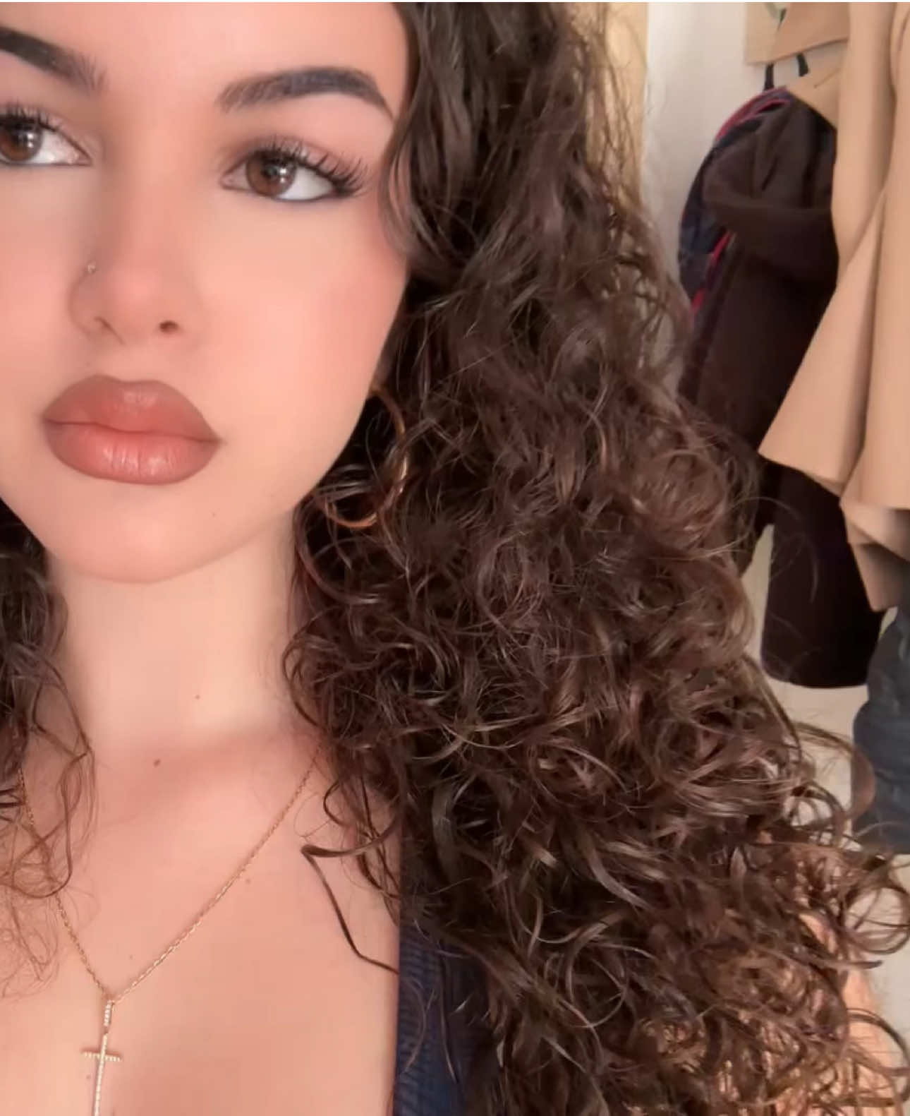 @✭