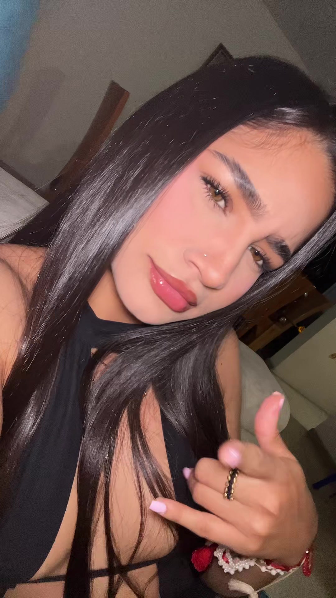 @Valentina