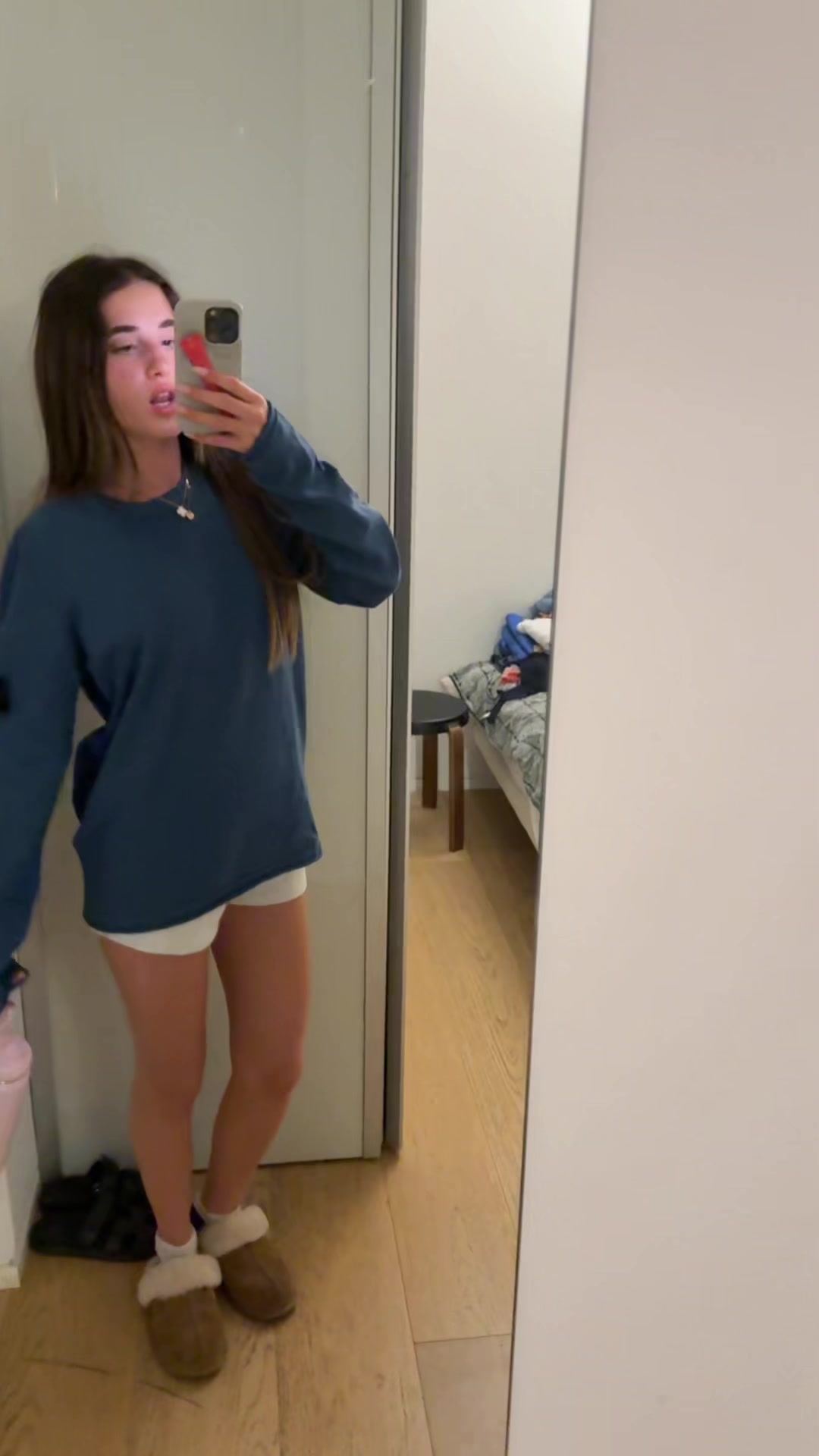 @Ellaspam_