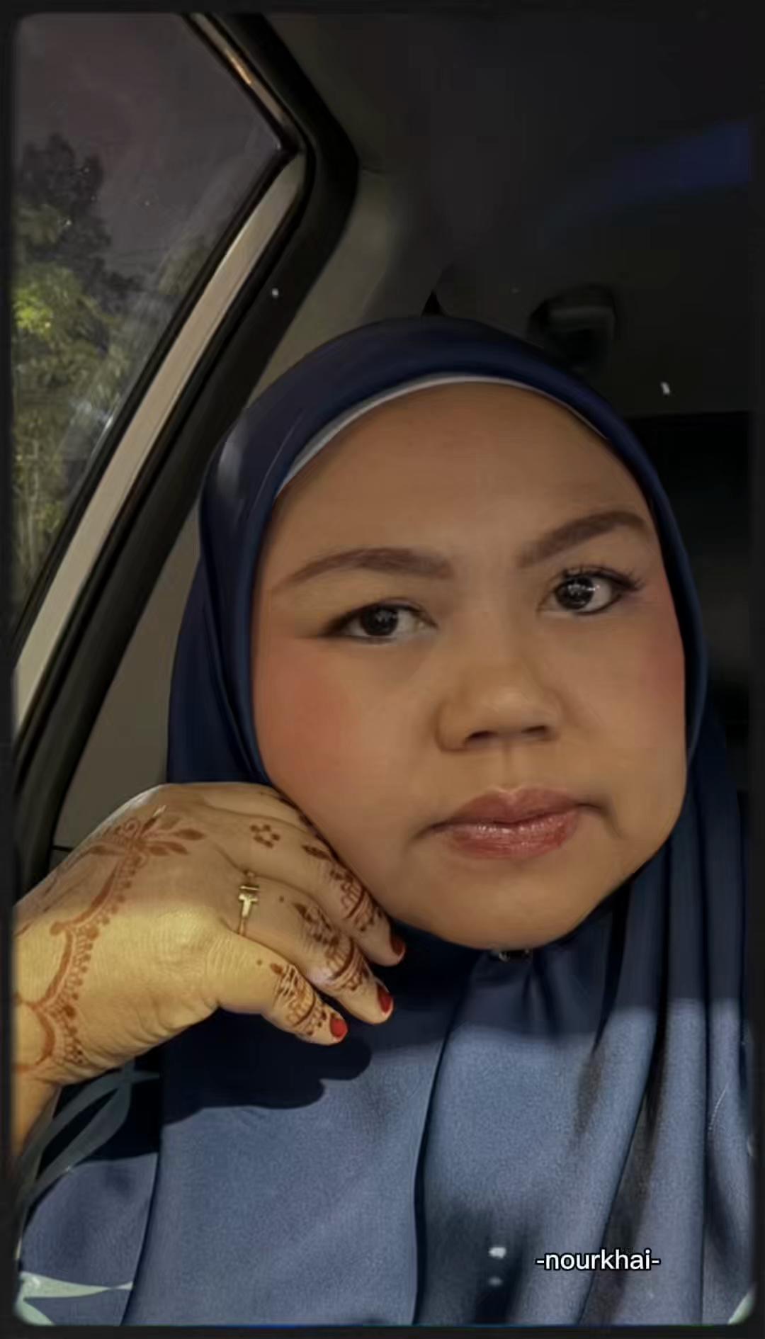 @nour khai
