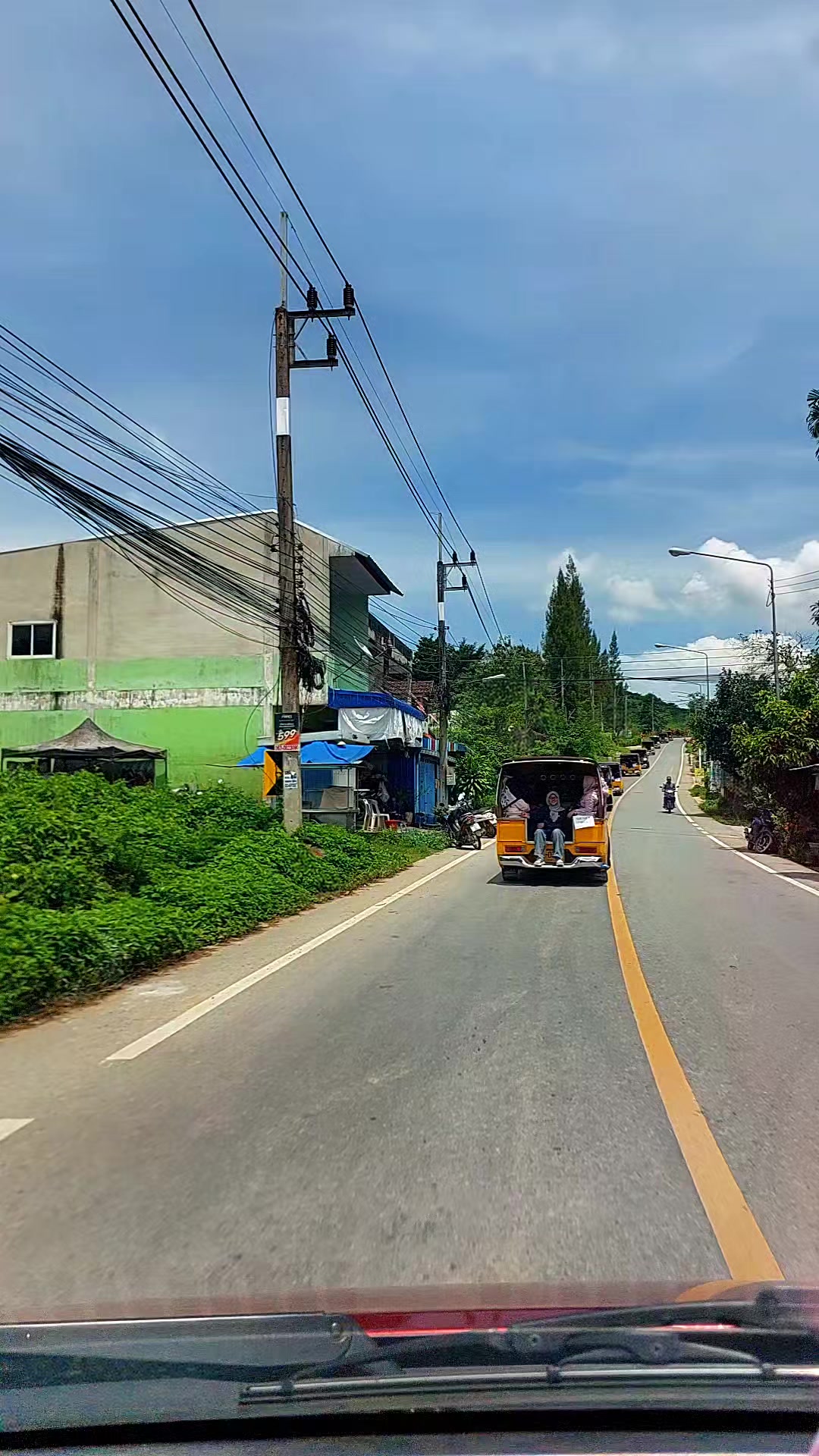 @tuk-tuk tour in betong