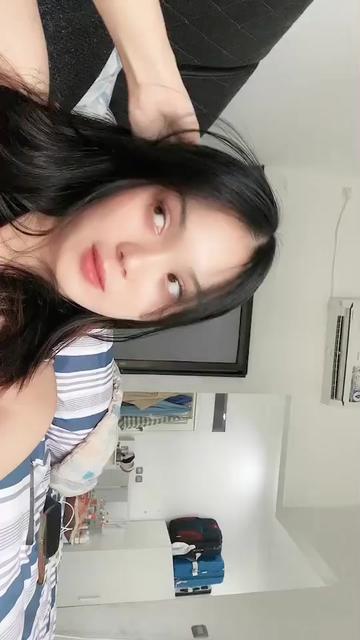 @putrichaniago