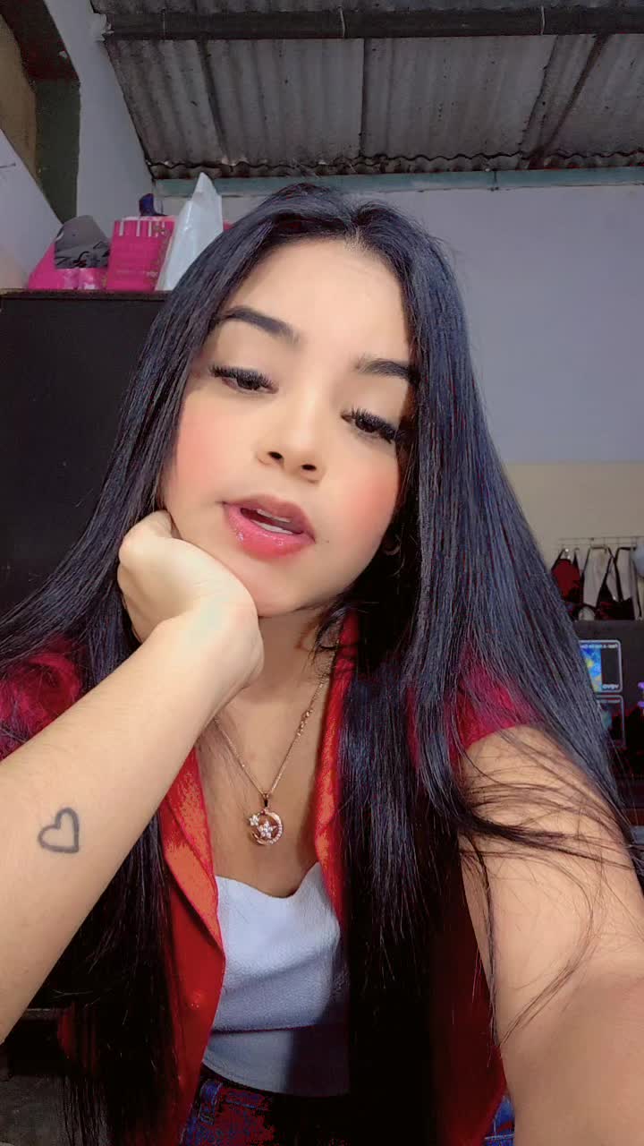 @Génesis Alexandra🩷✨️
