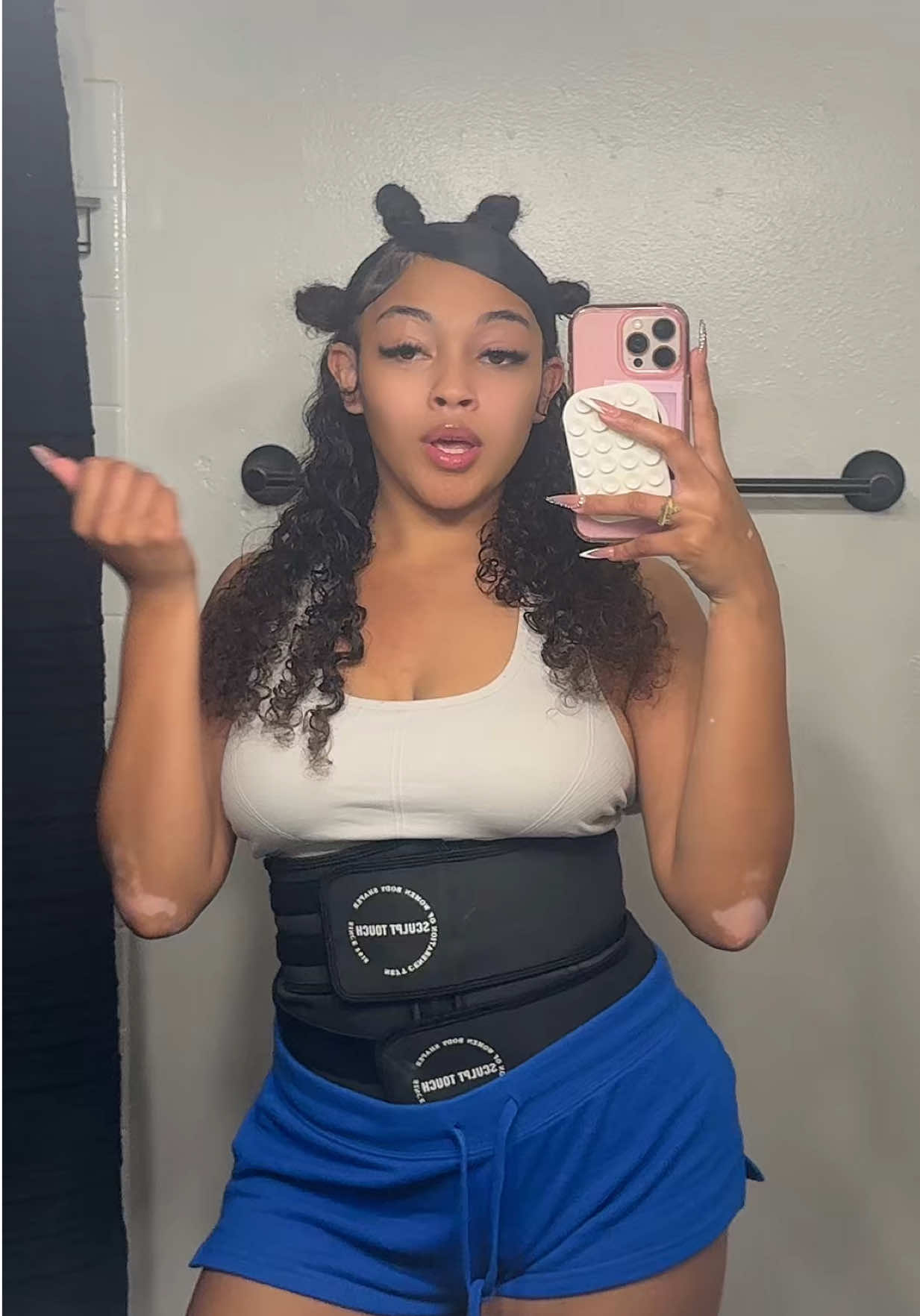 @a.ashleynn