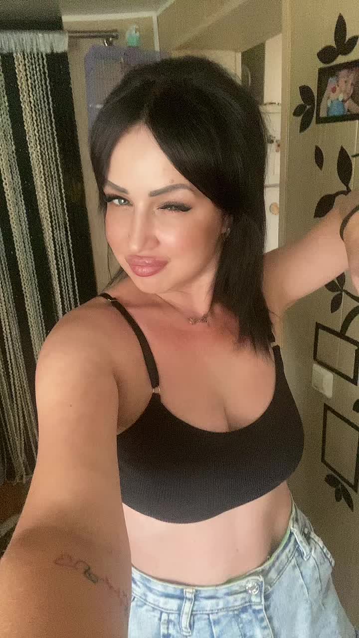 @🤙♥ღЗаМуТиМ СчАсТьЕ❤️🤙