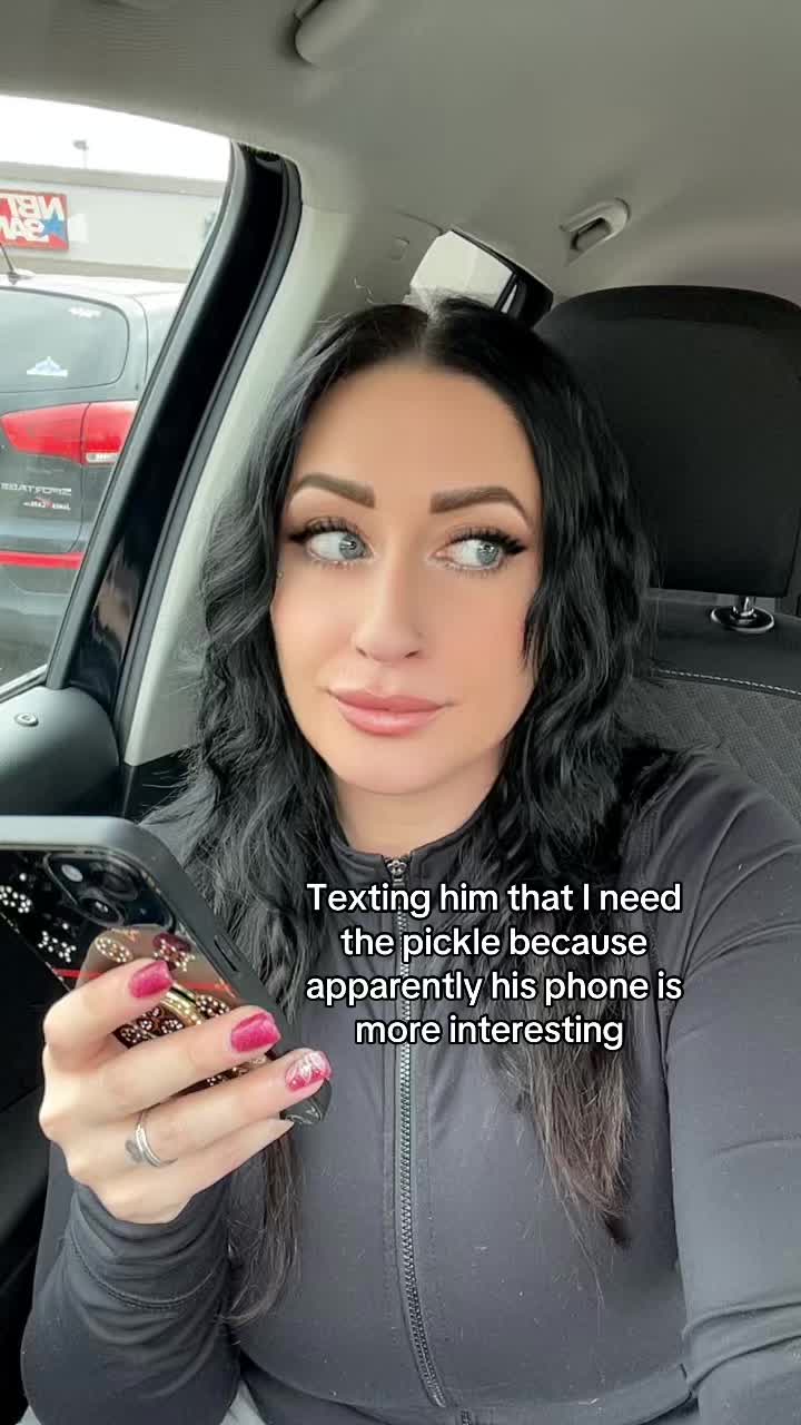@Valentina Marie