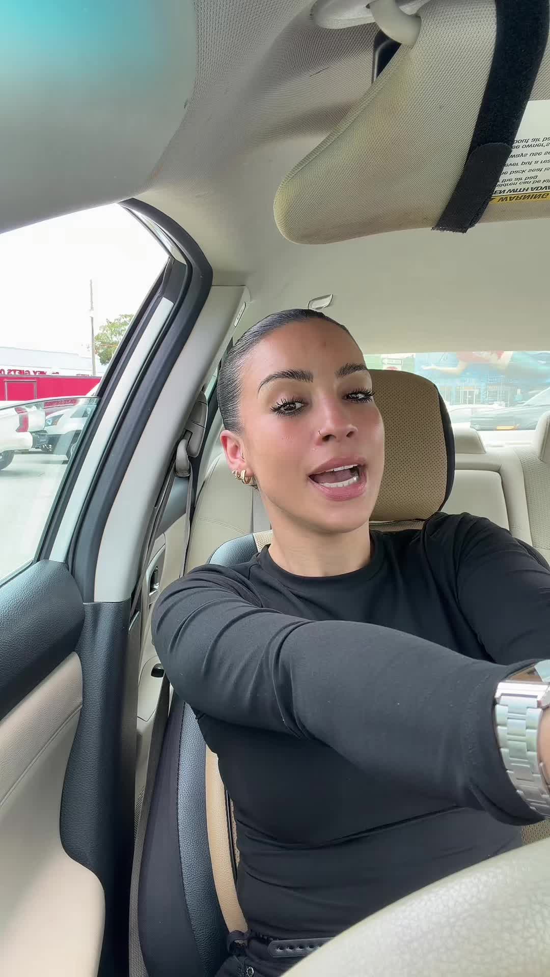 @iampaolacuevas