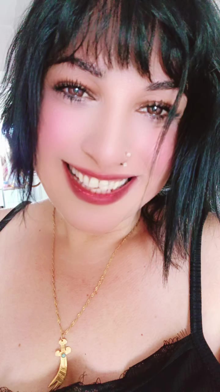 @Tülayyavuz
