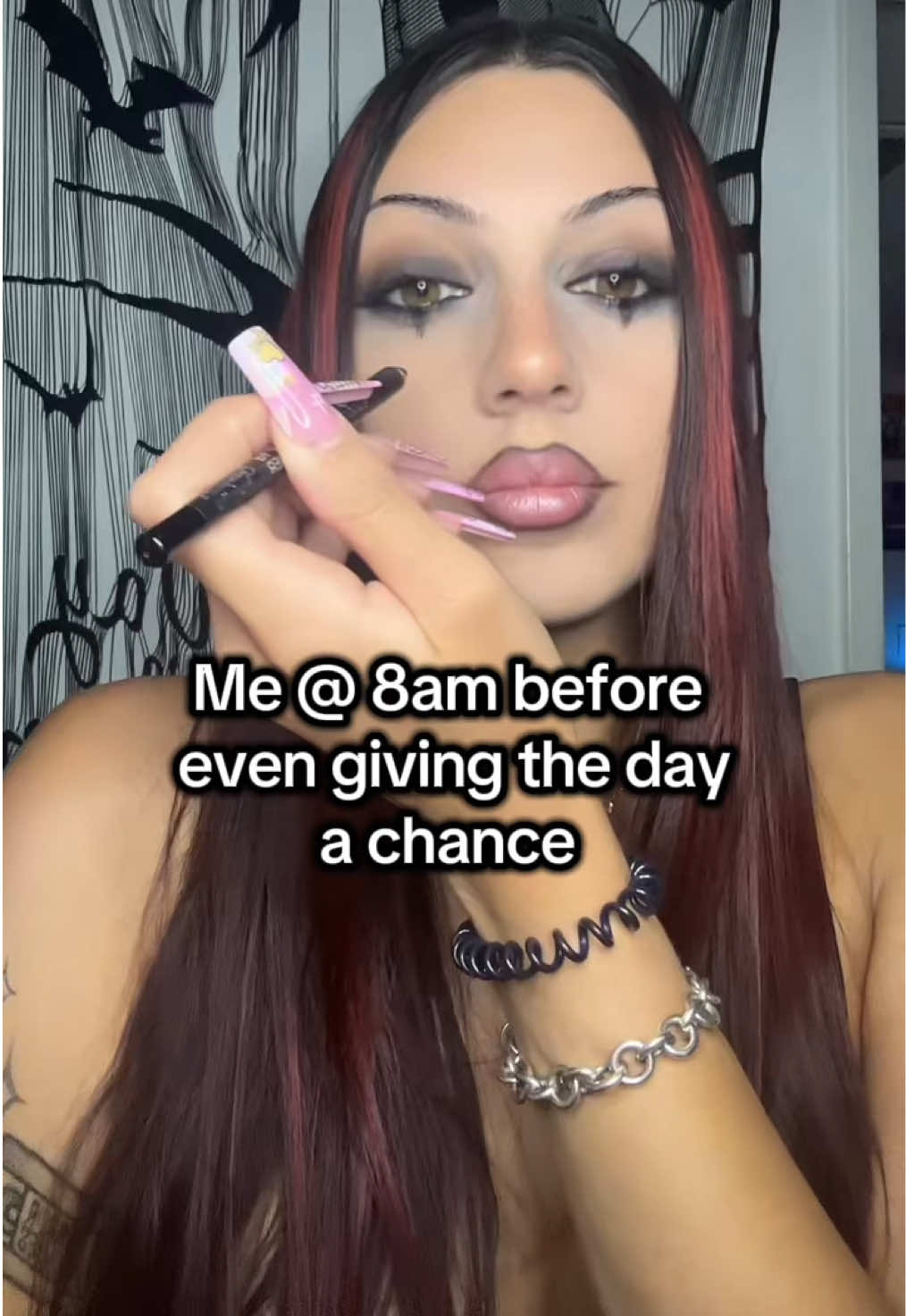 @👻