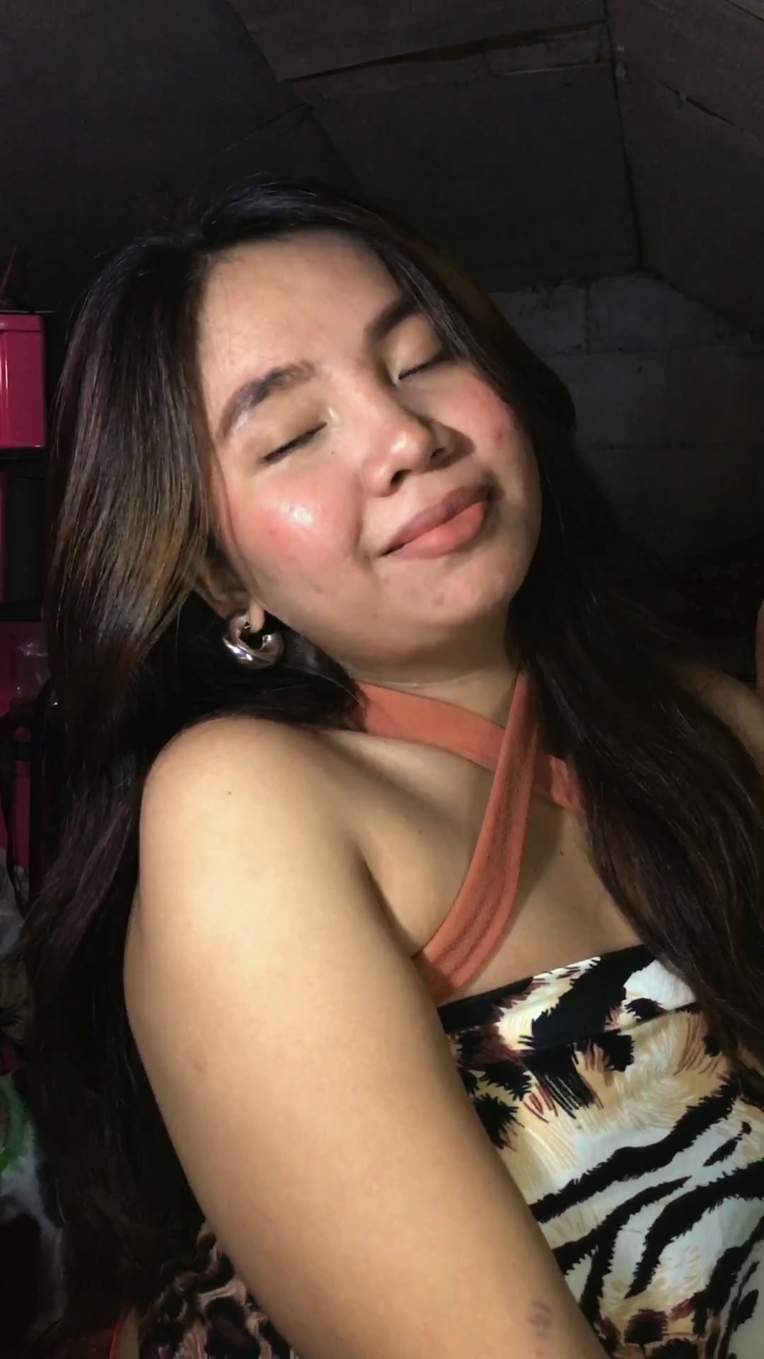 @Loura✨