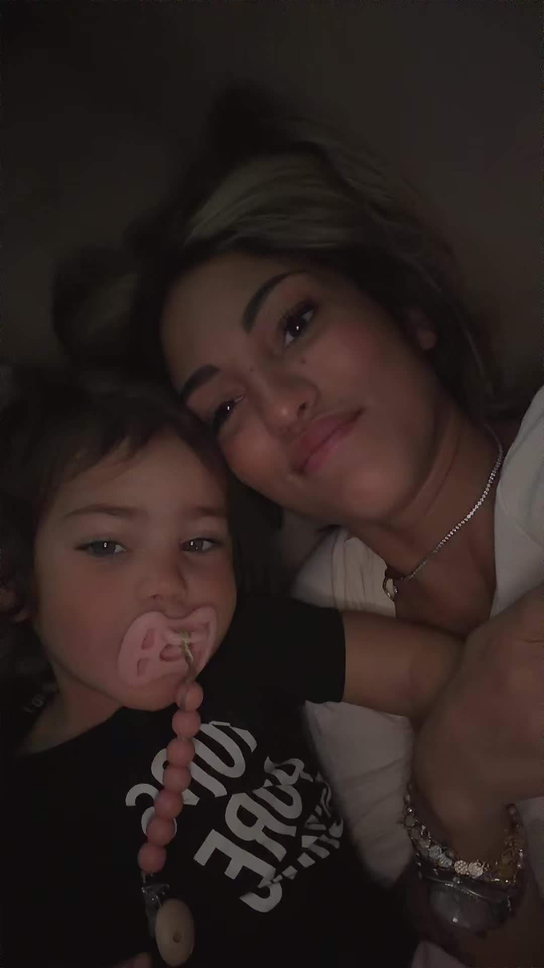 @Paola negro