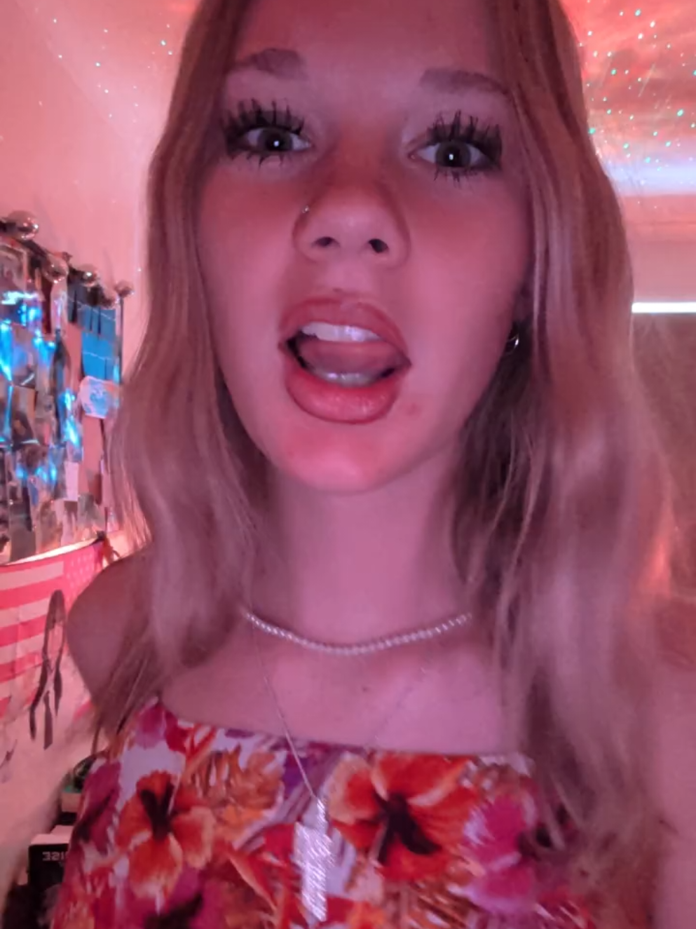 @ellaa📸