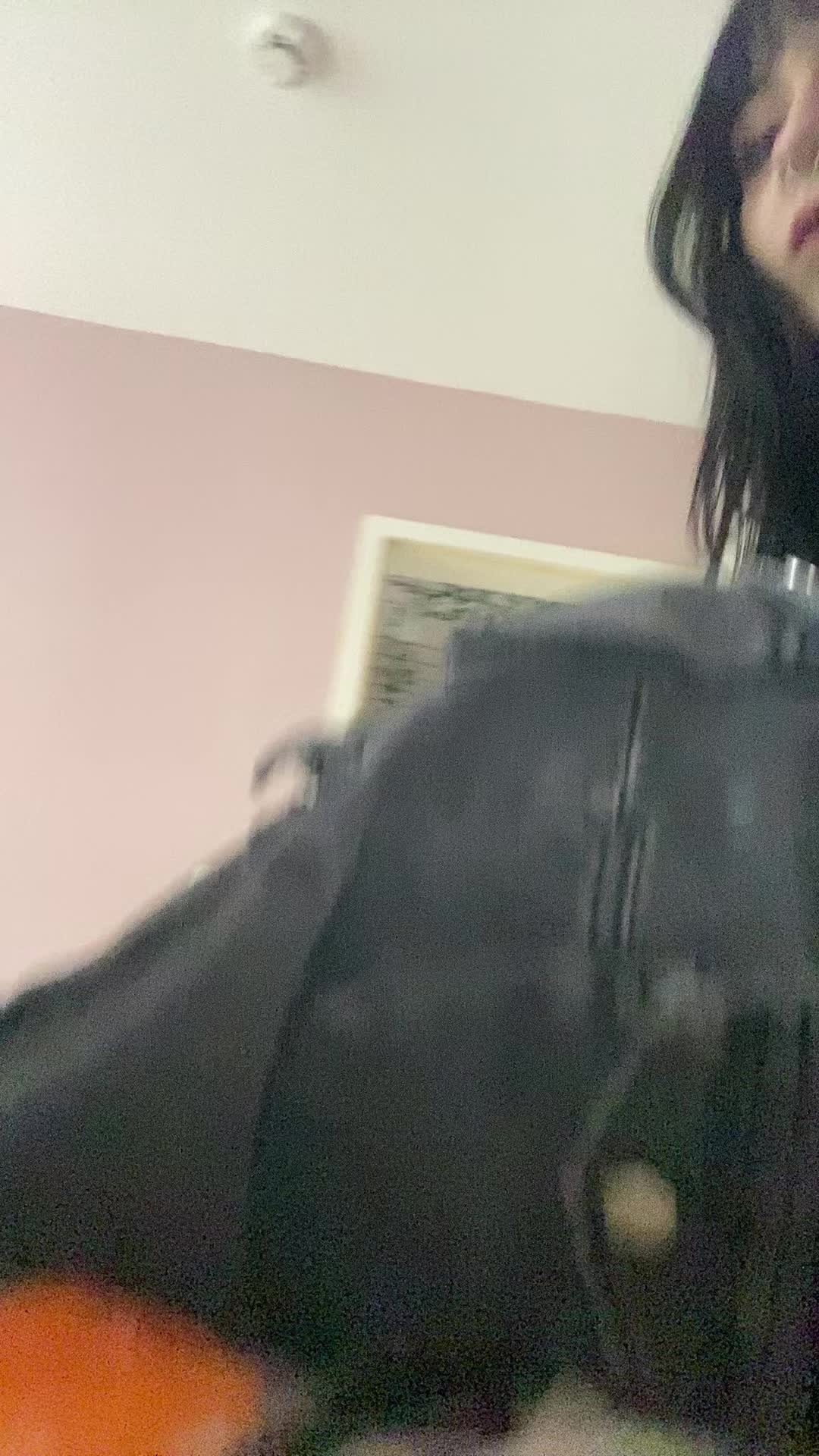 @Aprillollli >:(