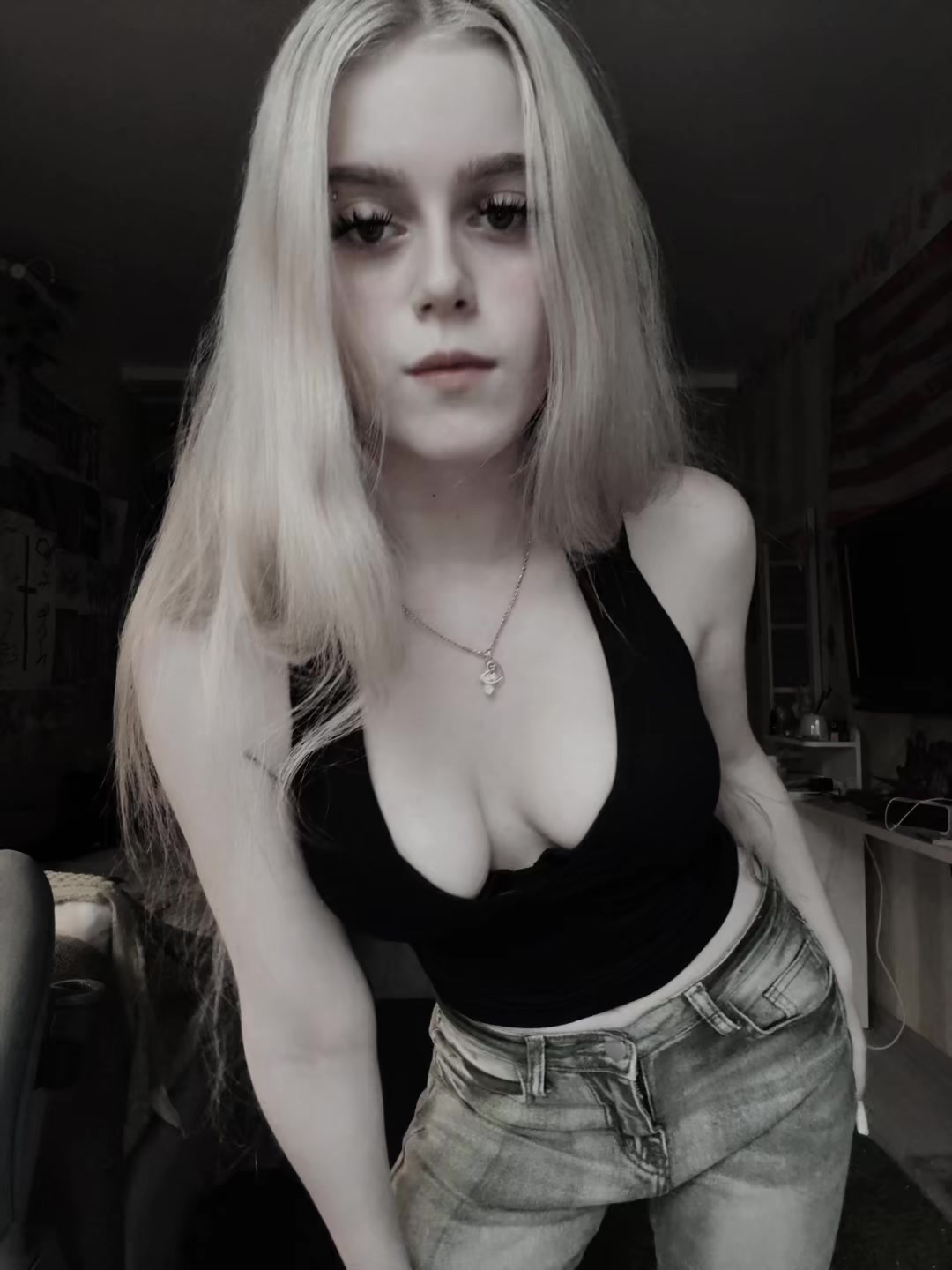 @Ꮆ卄ㄖ丂ㄒ