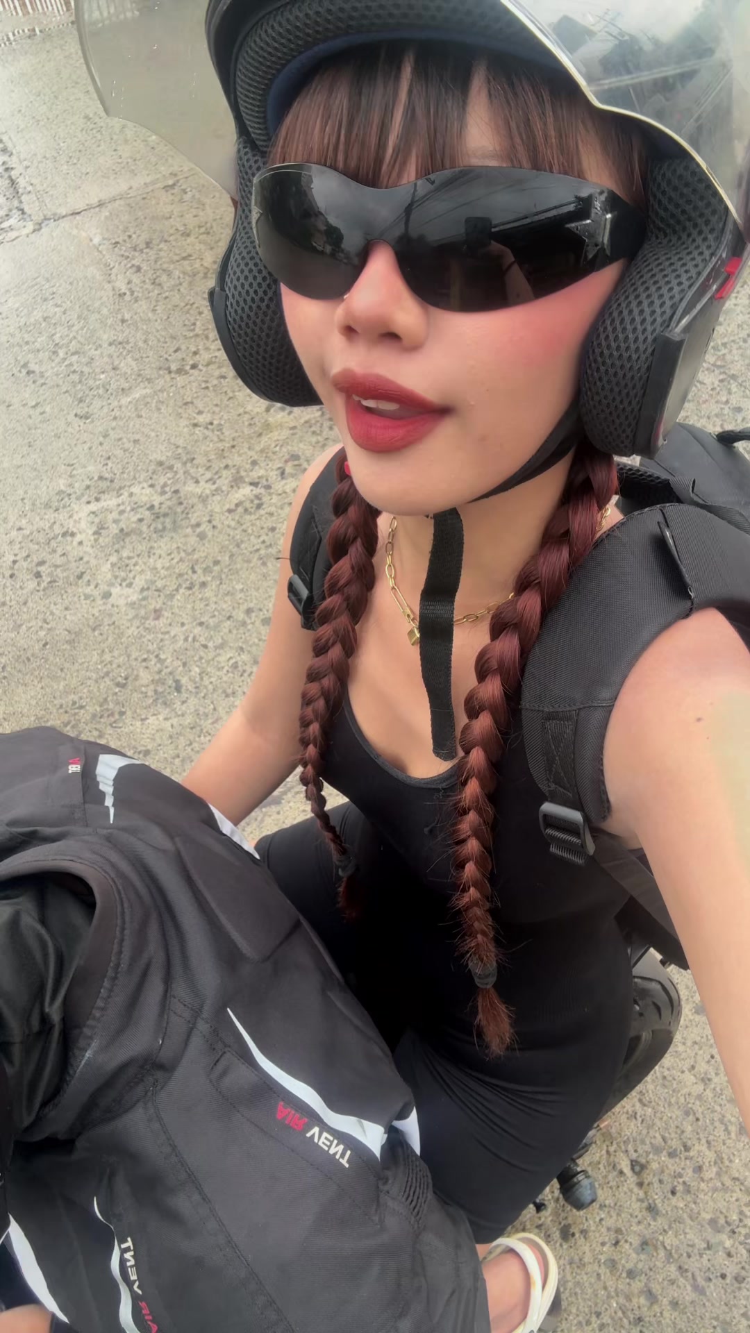 @Khlooeee