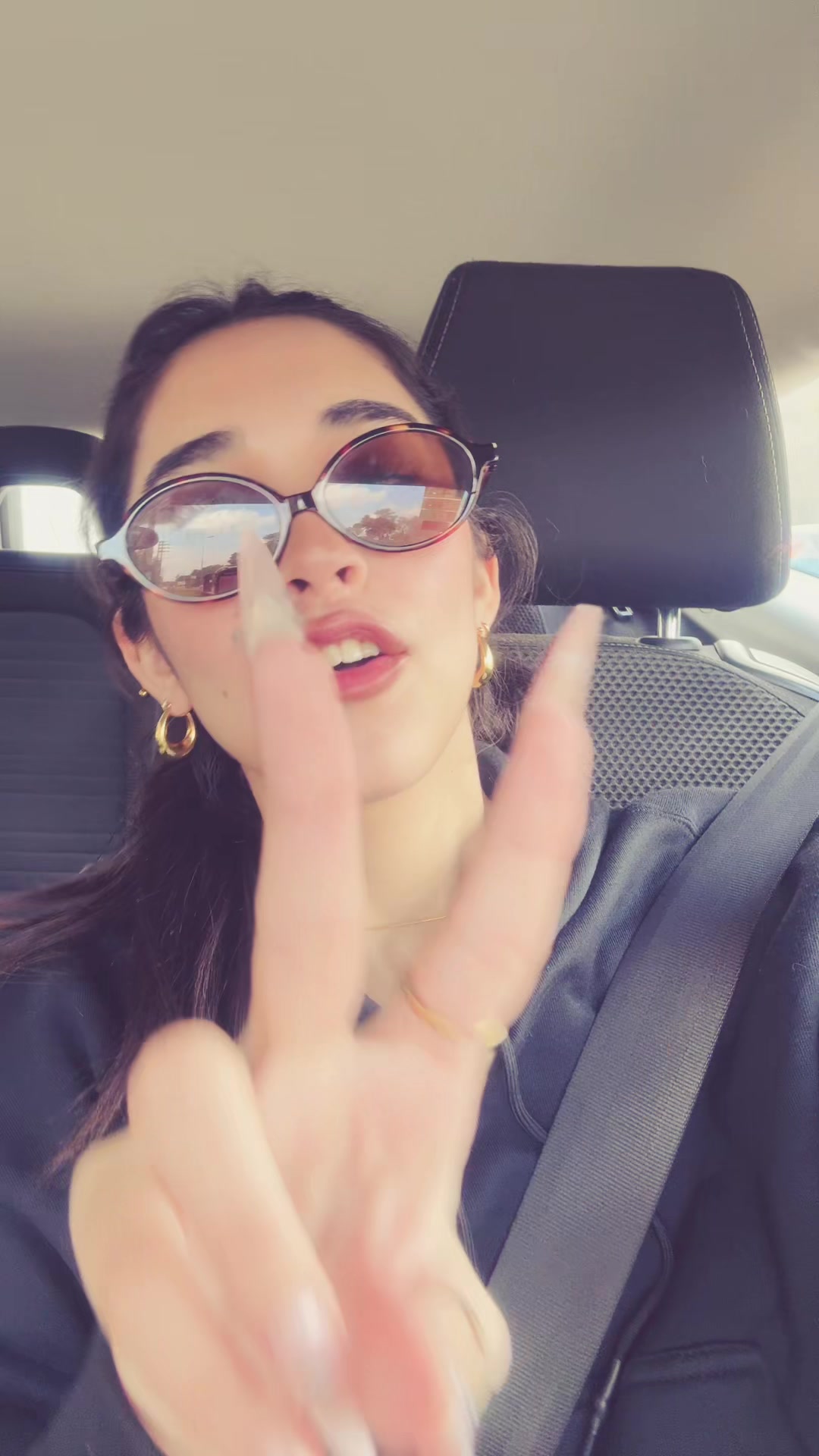 @Anyu💋 se pronuncia SH
