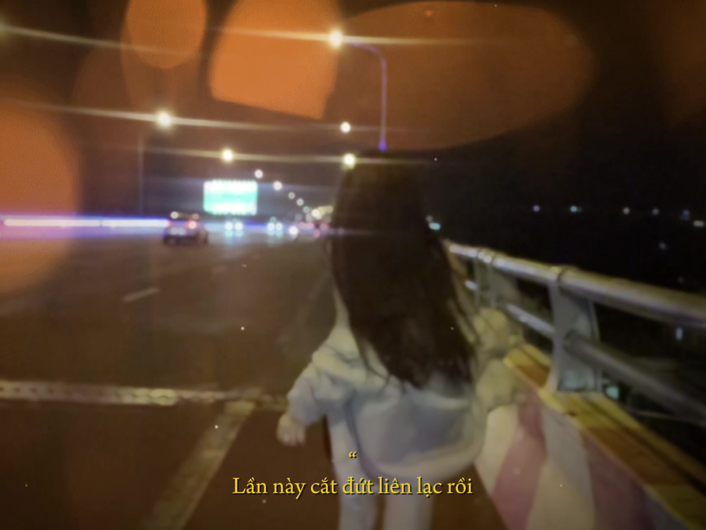 @Phượng th&iacute;ch ngắm m&acirc;y