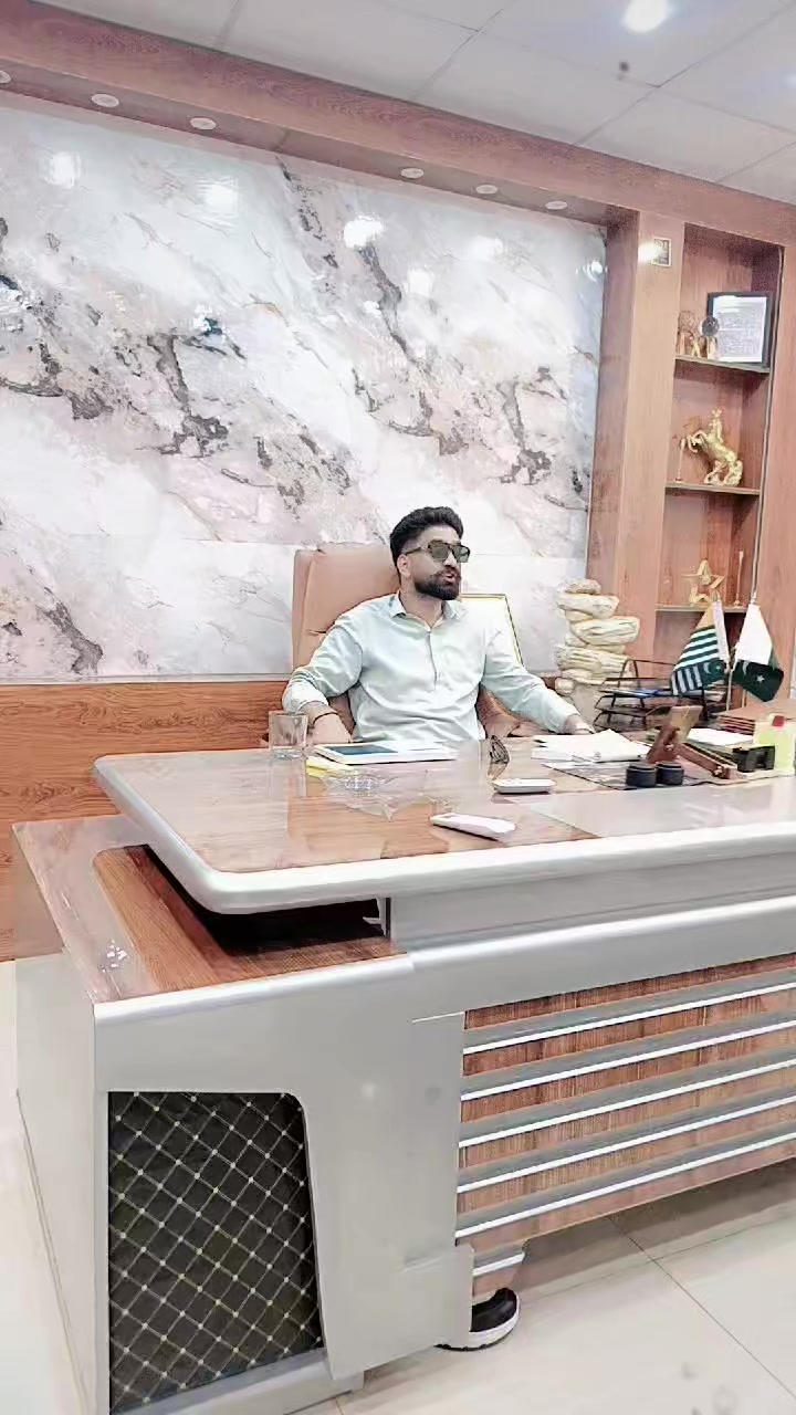 @خواجہ مشاھد رفیق