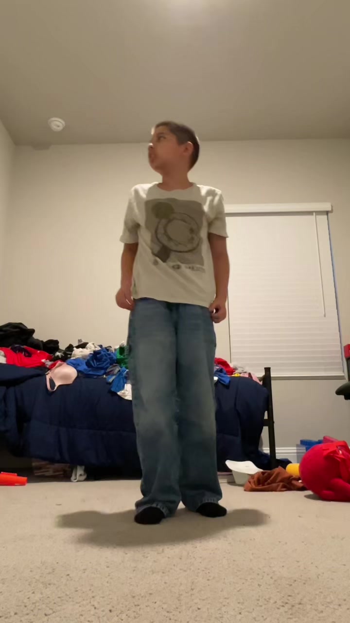 @SUP3RN0AHH
