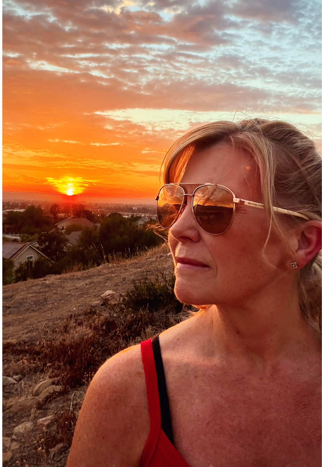 @🌅 Sunset Lori 🌅