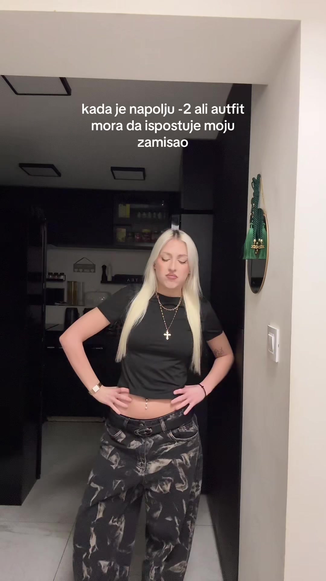 @larisa