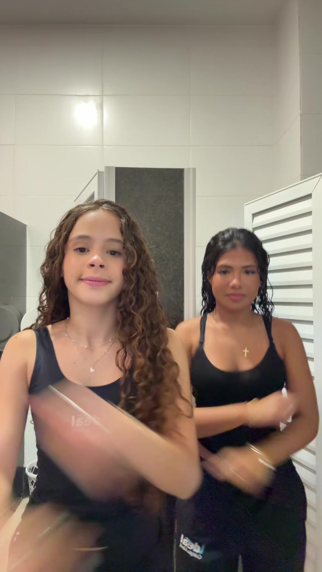 @La&iacute;s