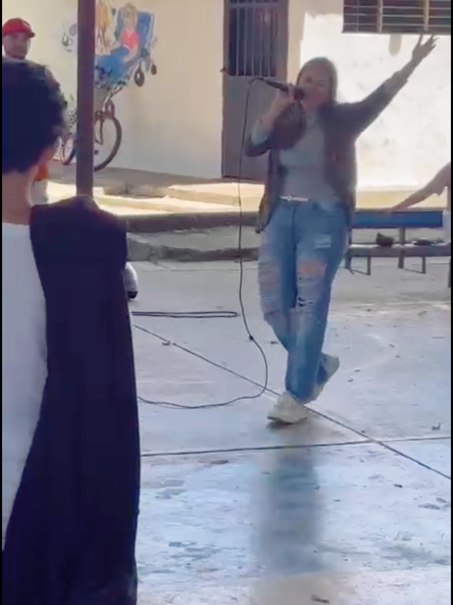 @Kelly Ayala