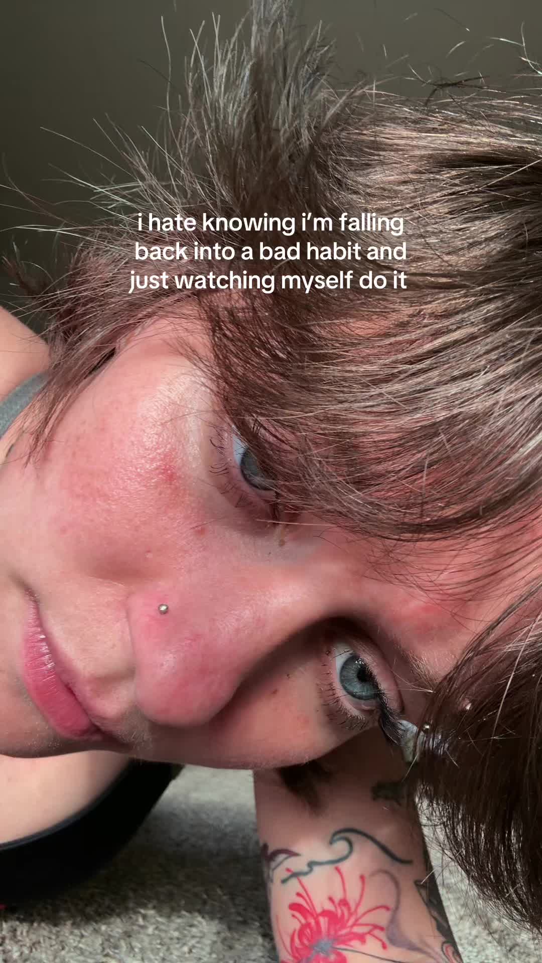 @Julia Fox