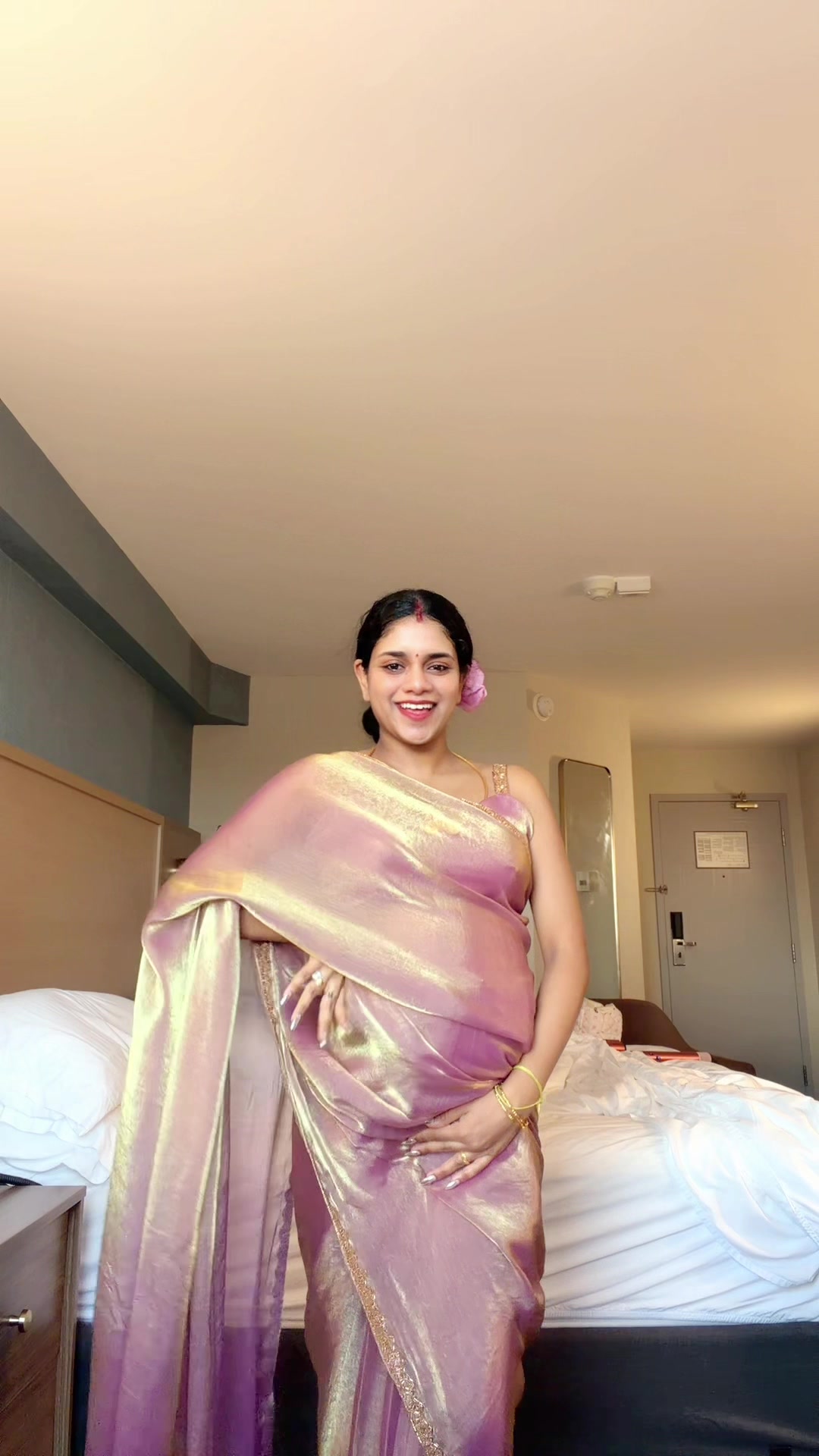 @elakiyaak