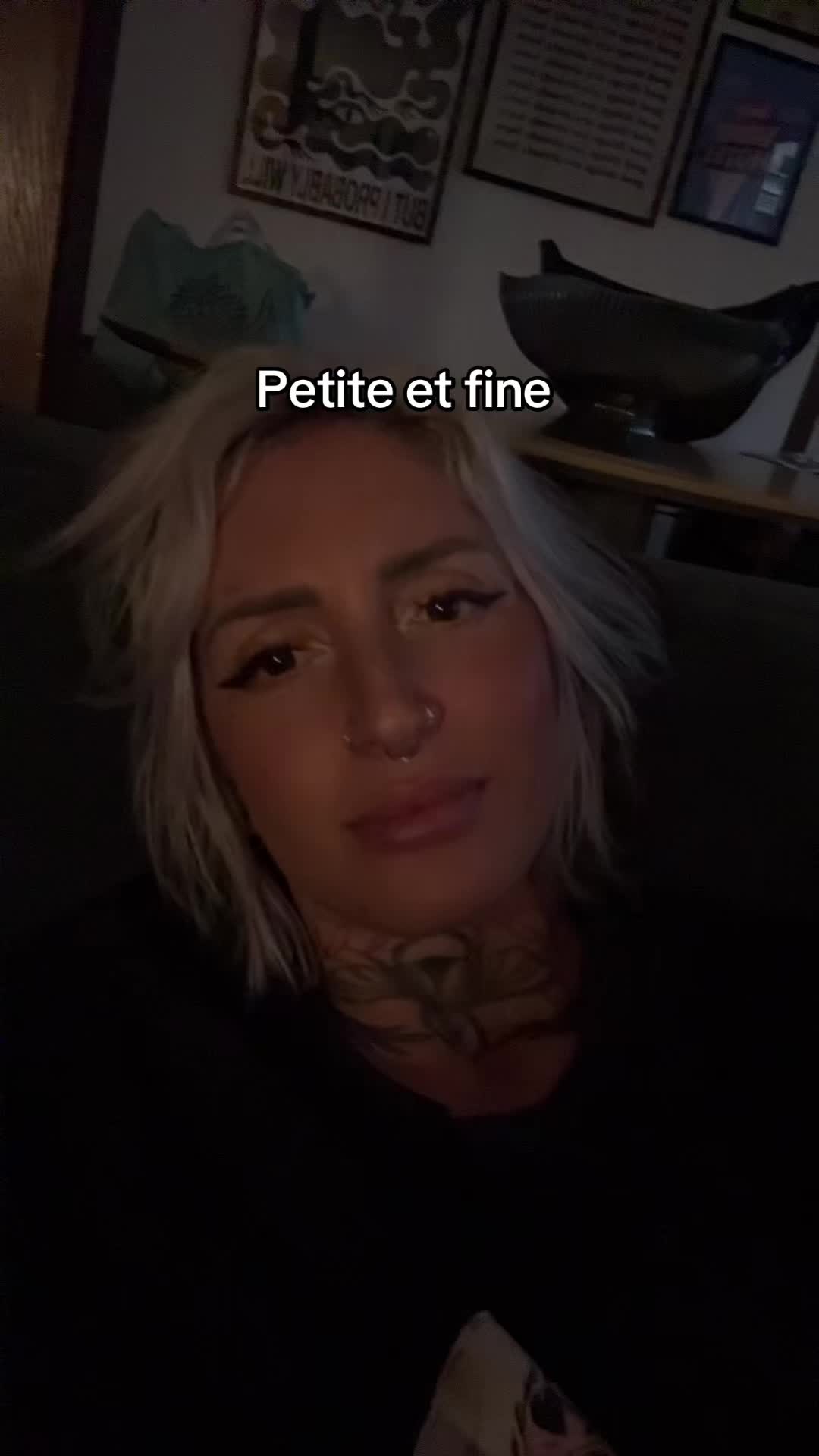 @La meuf tatouée là