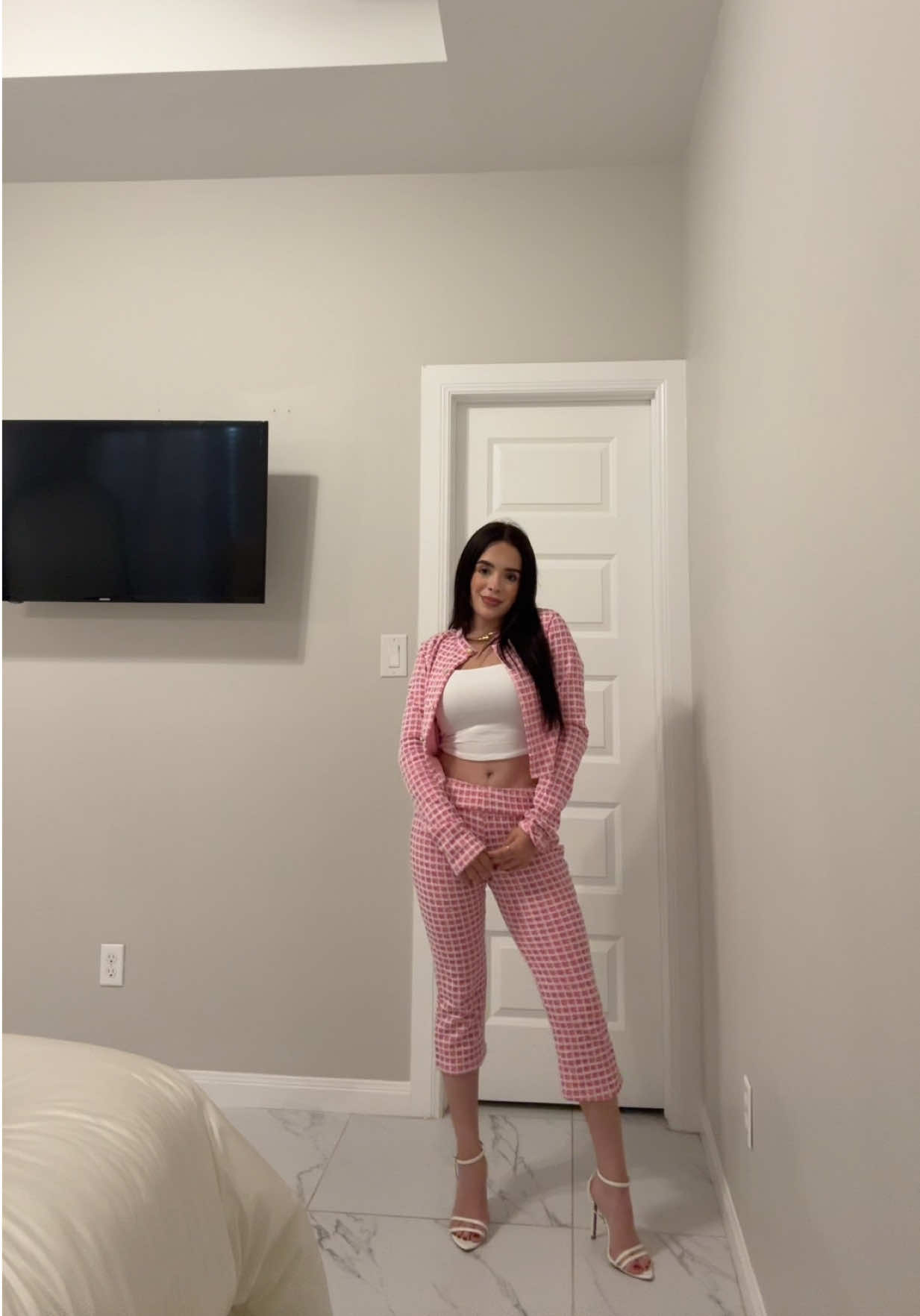 @Vanessa Edith✨
