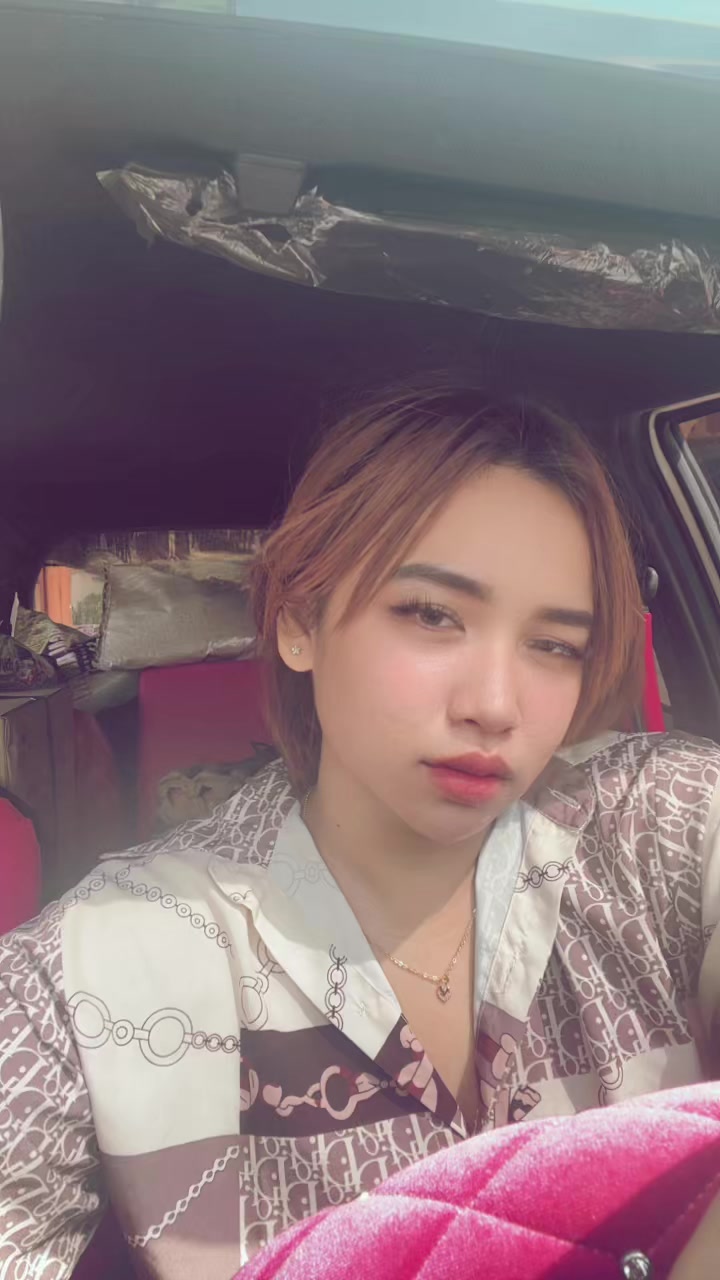 @julia frinella sari