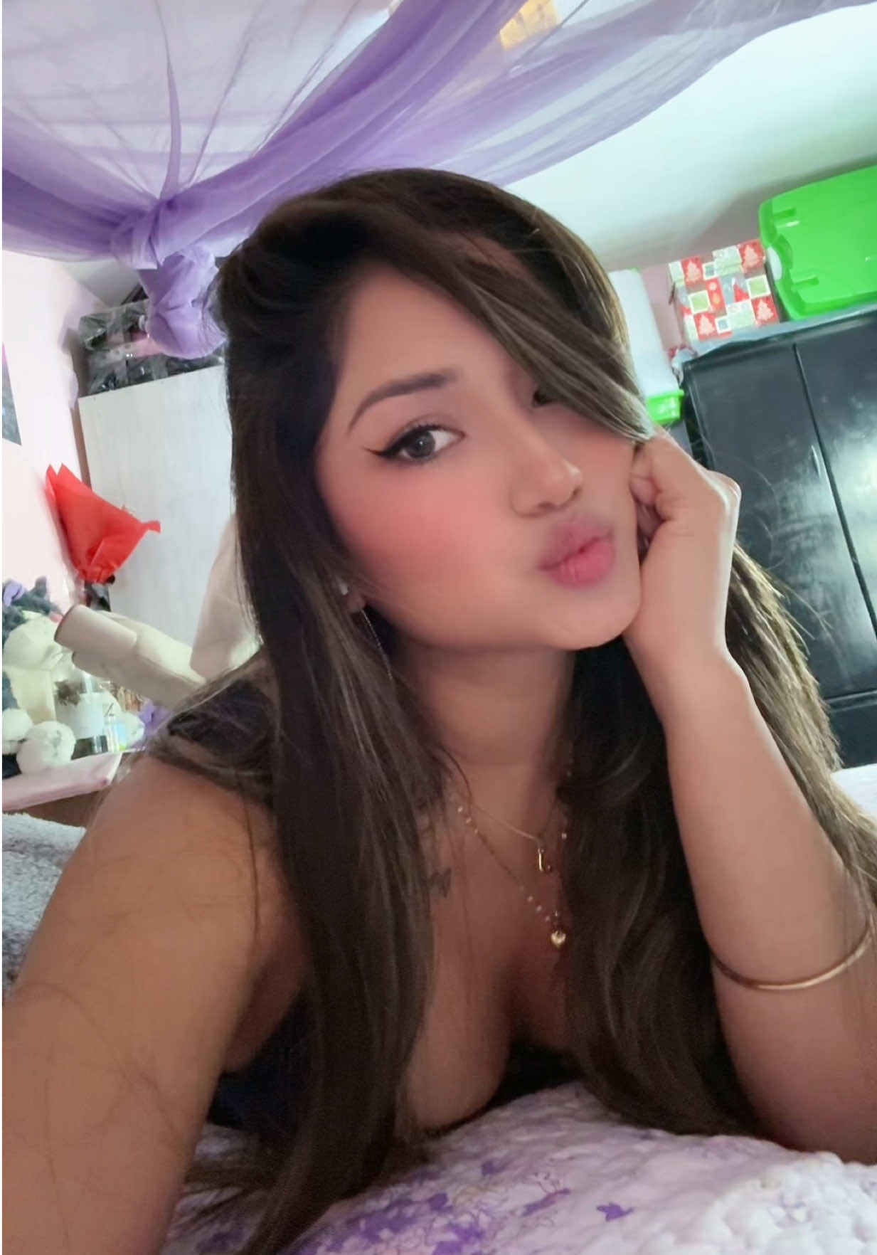 @𝐽ℎ𝑎𝑚𝑖𝑙𝑒𝑡ℎ 🌸