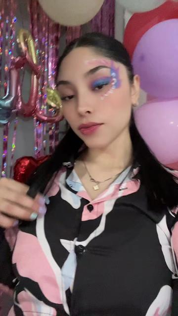 @DANI🍓