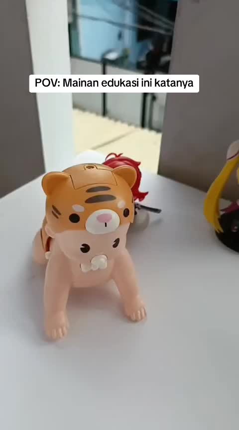 @T𝓸𝓷𝔂 ES