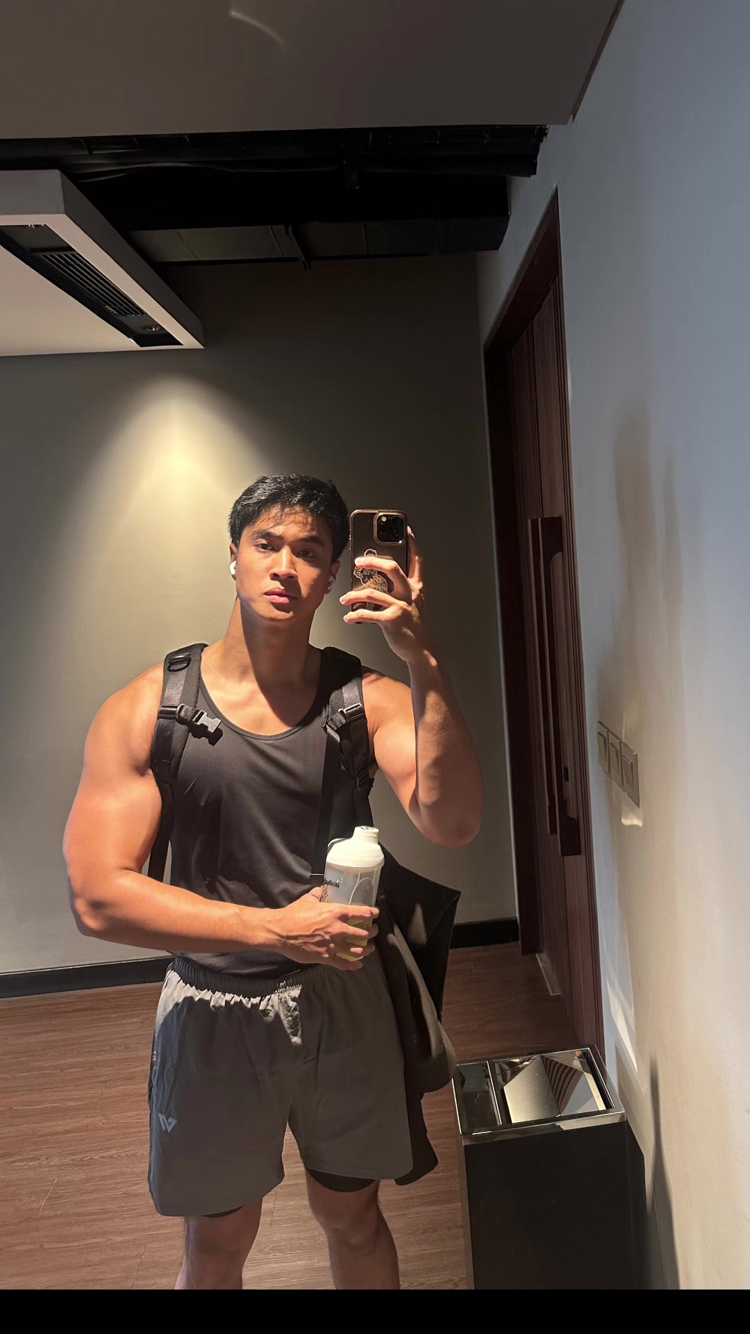 @Yesayabrhm