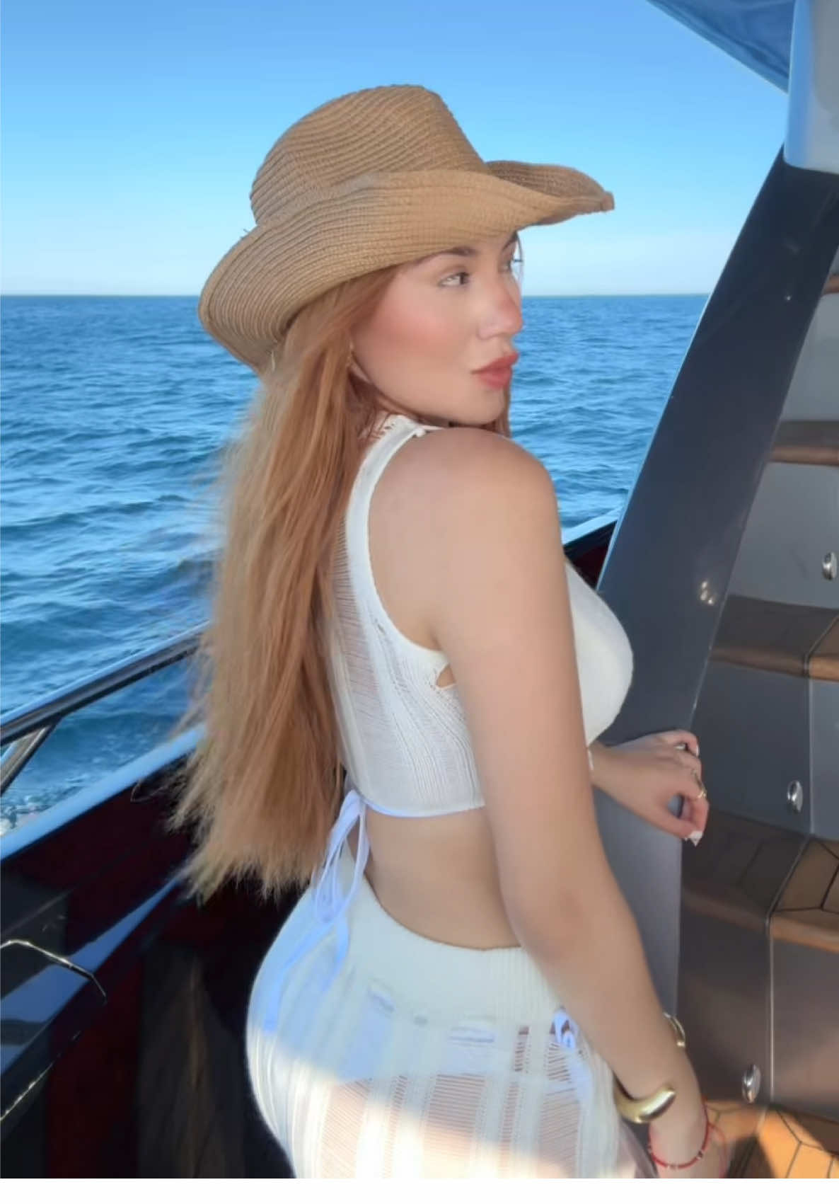 @theebarbem