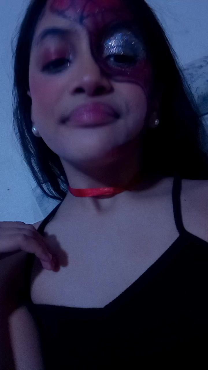 @la niña del pelo largo,