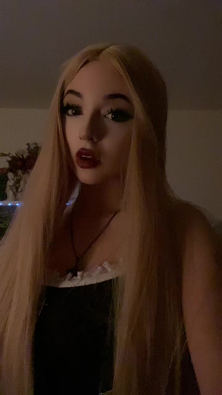 @Mavis🦇