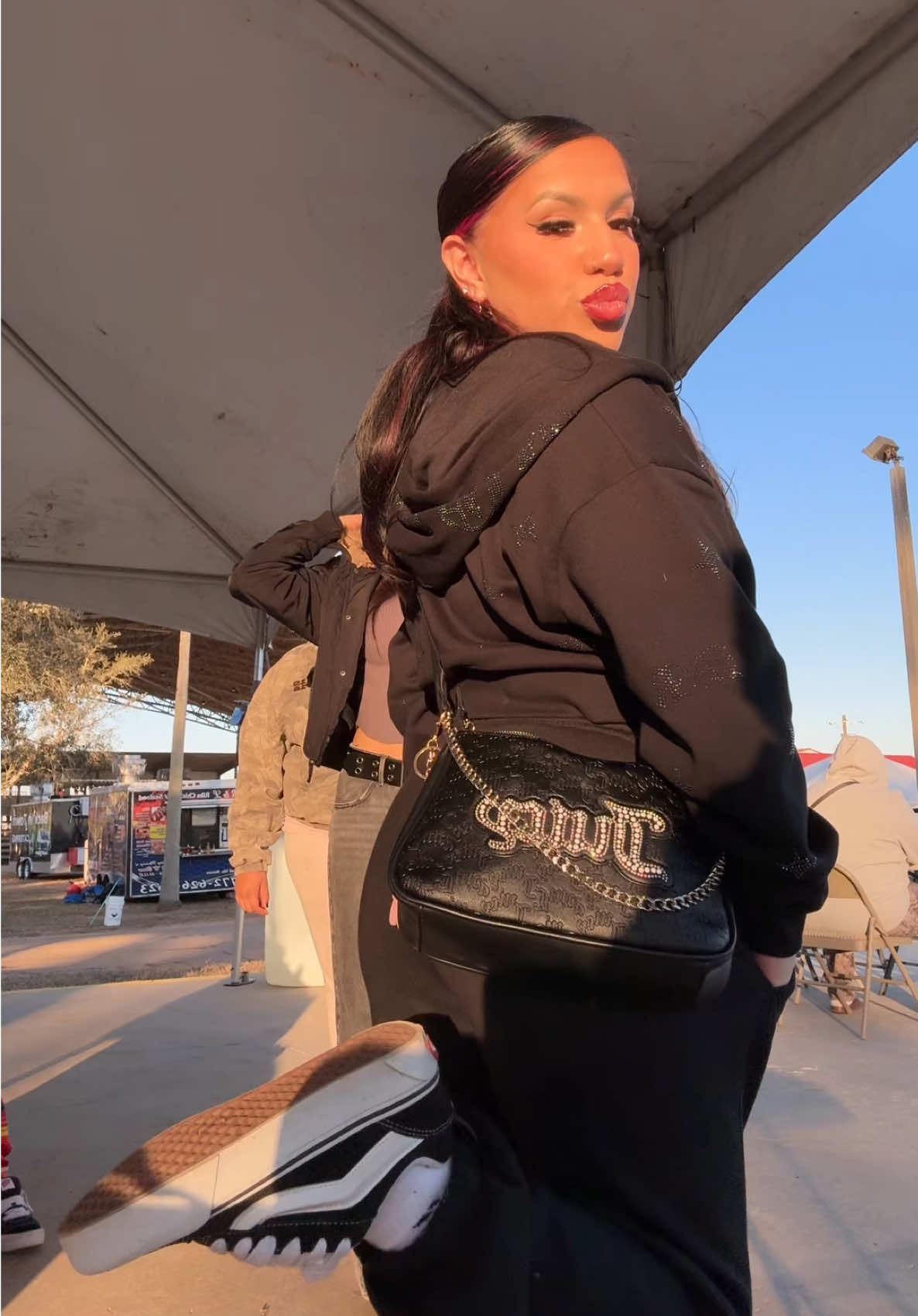 @Liza🖤.