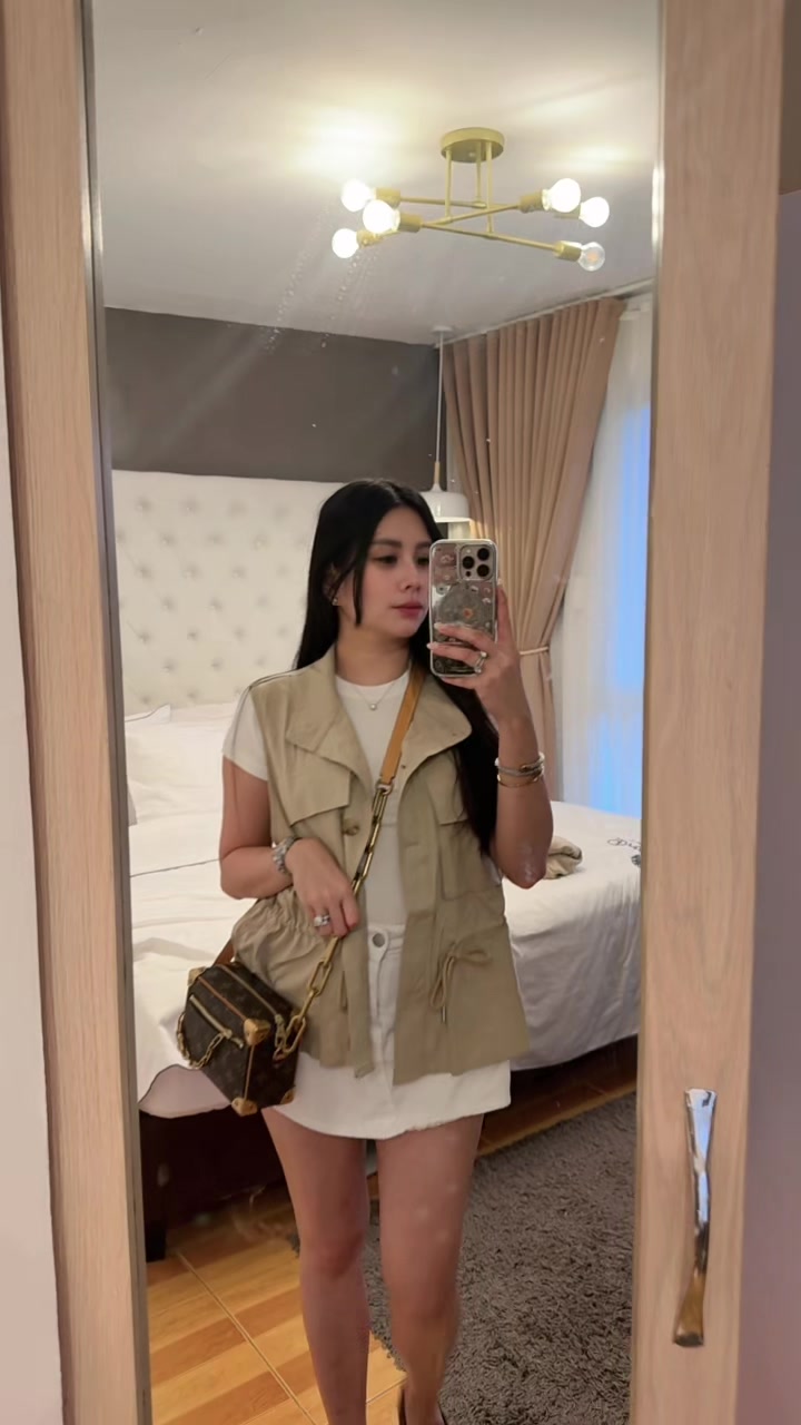 @jjmlldns on IG
