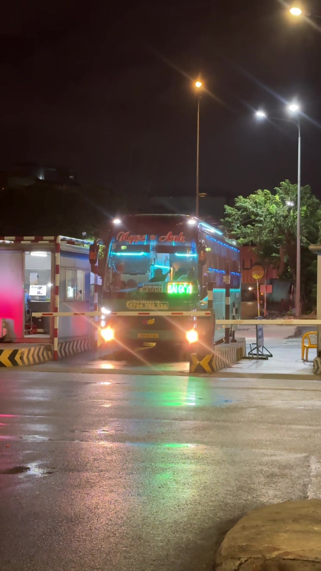 @Nhà Xe Ngọc Anh
