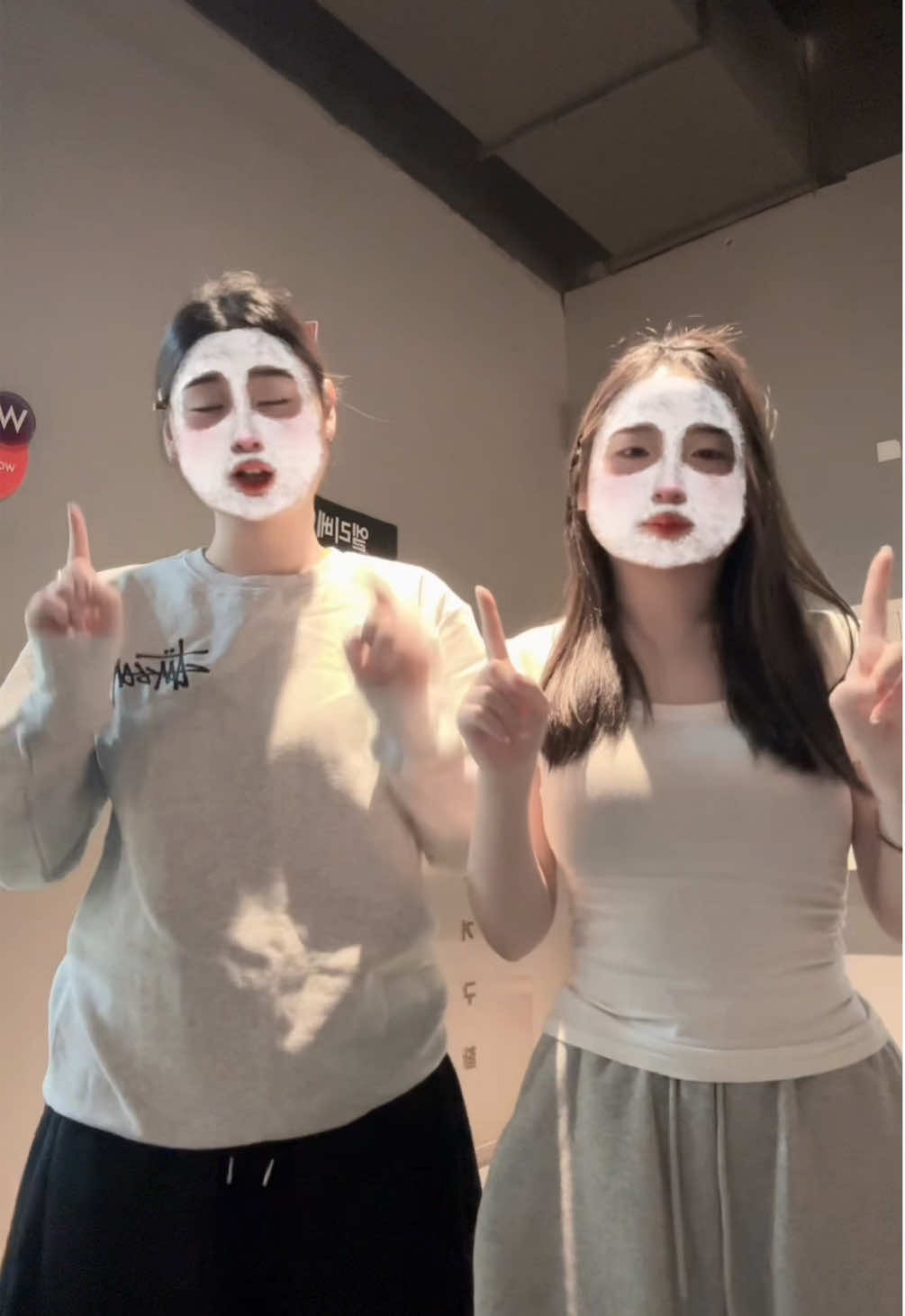 @현지