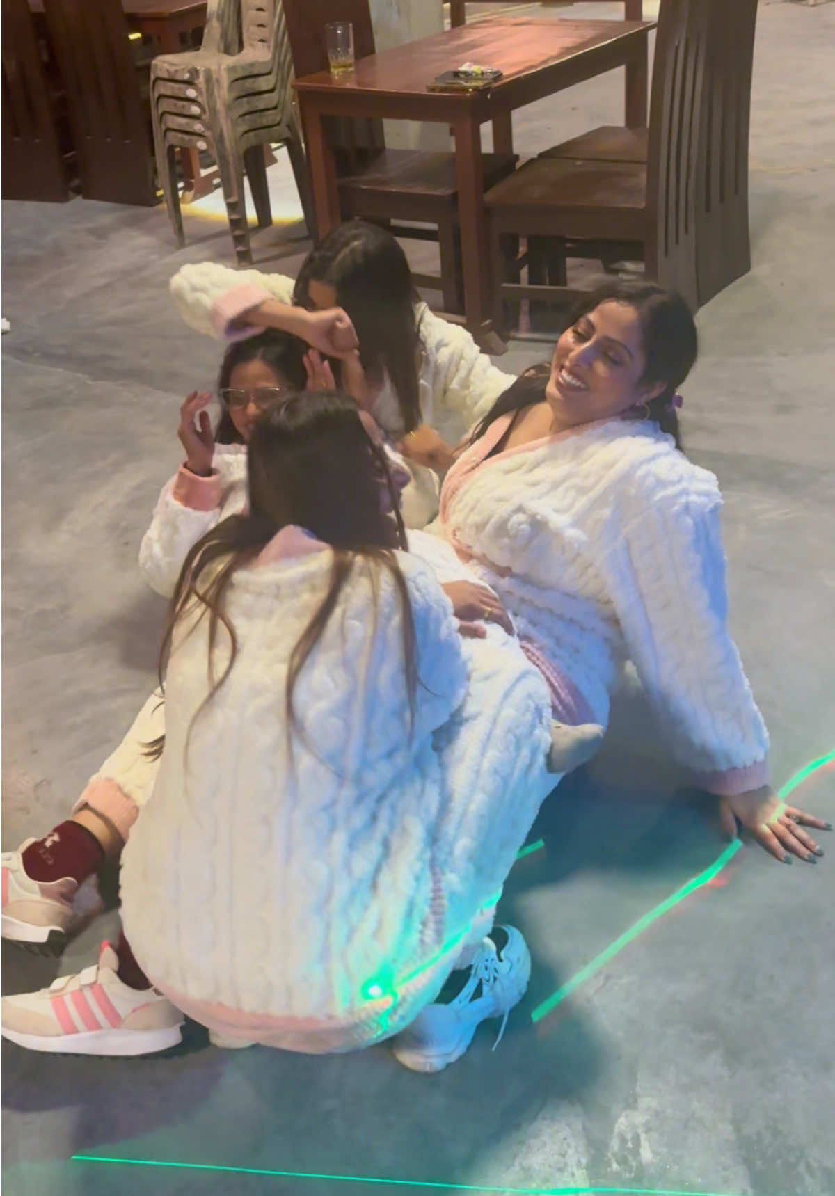 @Indu _-niraula🇳🇵🇦🇪